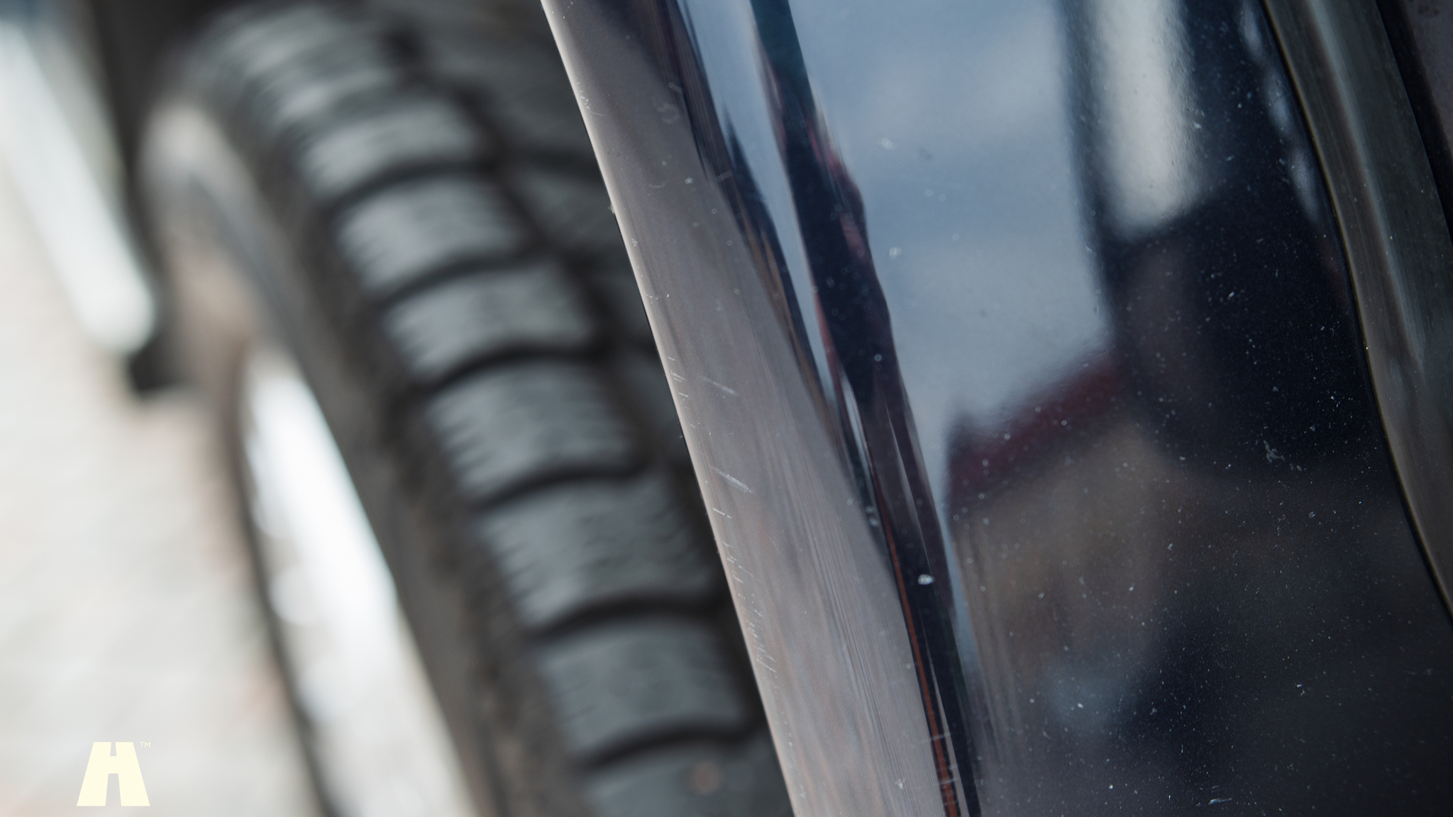 Exteriörbild på 2004 Mercedes-Benz G400 (KORT)