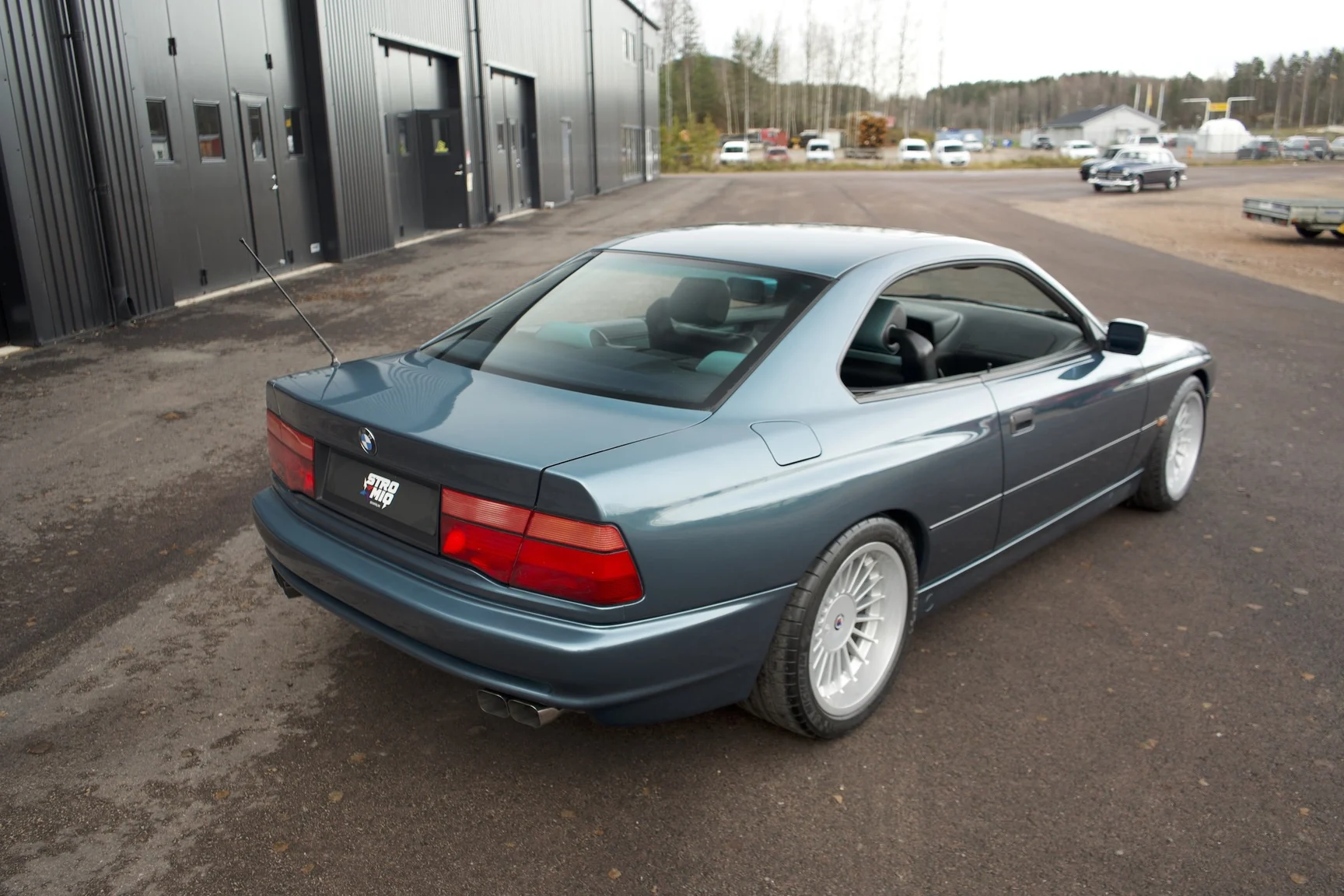 Aussenfoto 1992 BMW 850i 6-speed manual - 1 of 49 (107)