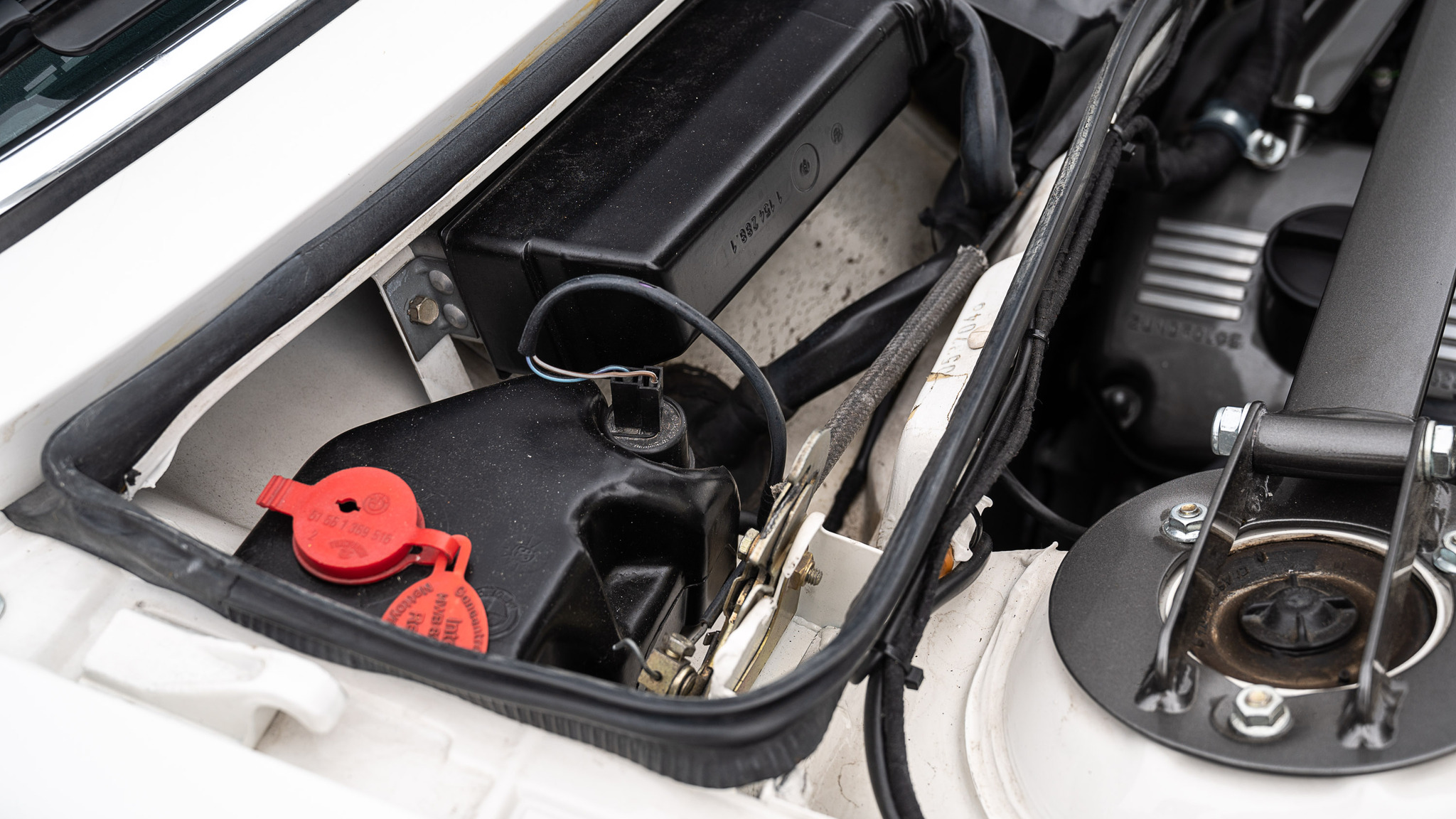 Image of 1983 BMW 635 CSi mechanics