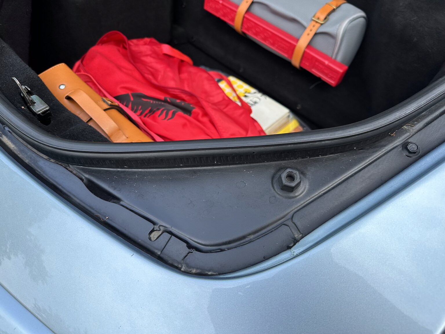 Interior image of 2001 Ferrari 360 Modena V8 Manual (37)