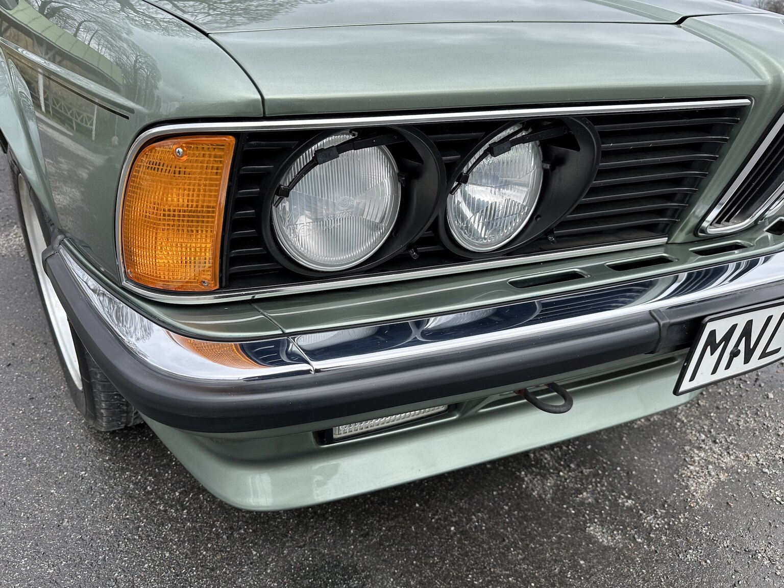 Exteriörbild på 1986 BMW 635CSi