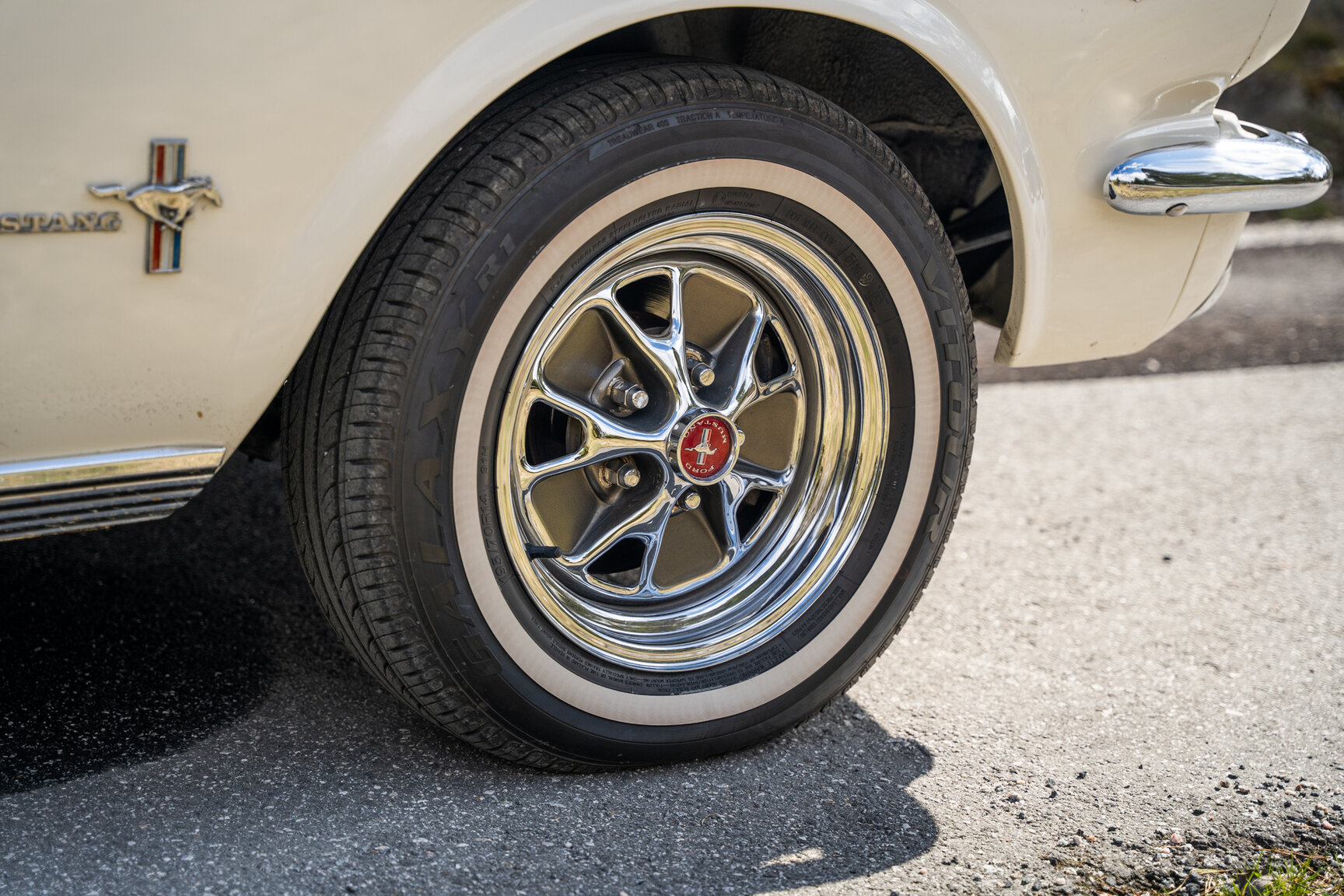 Aussenfoto 1965 Ford Mustang Cabriolet (30)