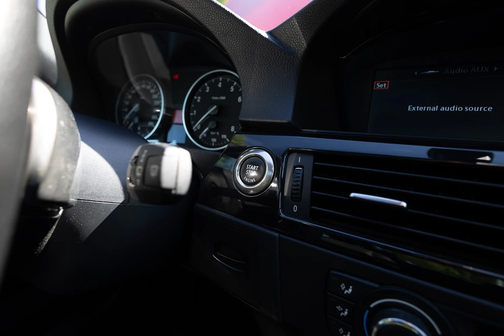Interior image of 2007 BMW 335i Coupé (30)