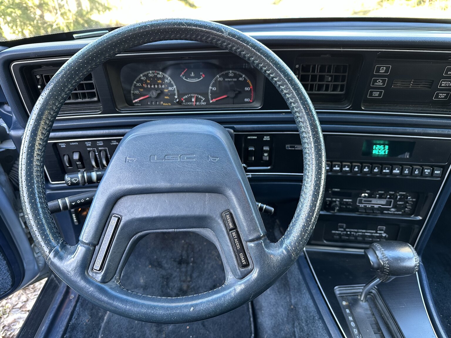 Interior image of 1987 Lincoln Mark VII LSC