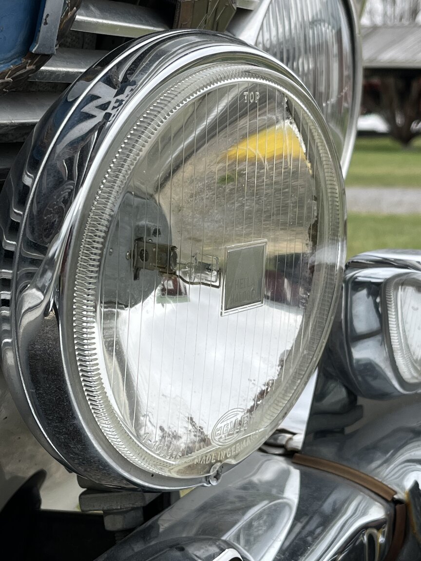 Exterior image of 1965 BMW 1800