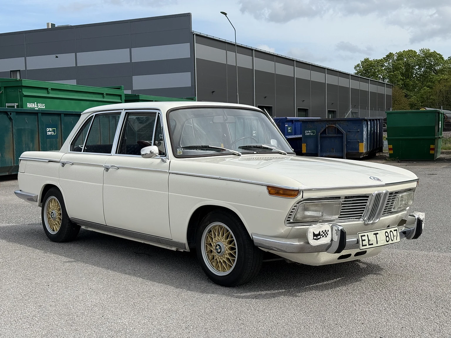 Aussenfoto 1970 BMW New Class 4-dörrars Sedan (47)