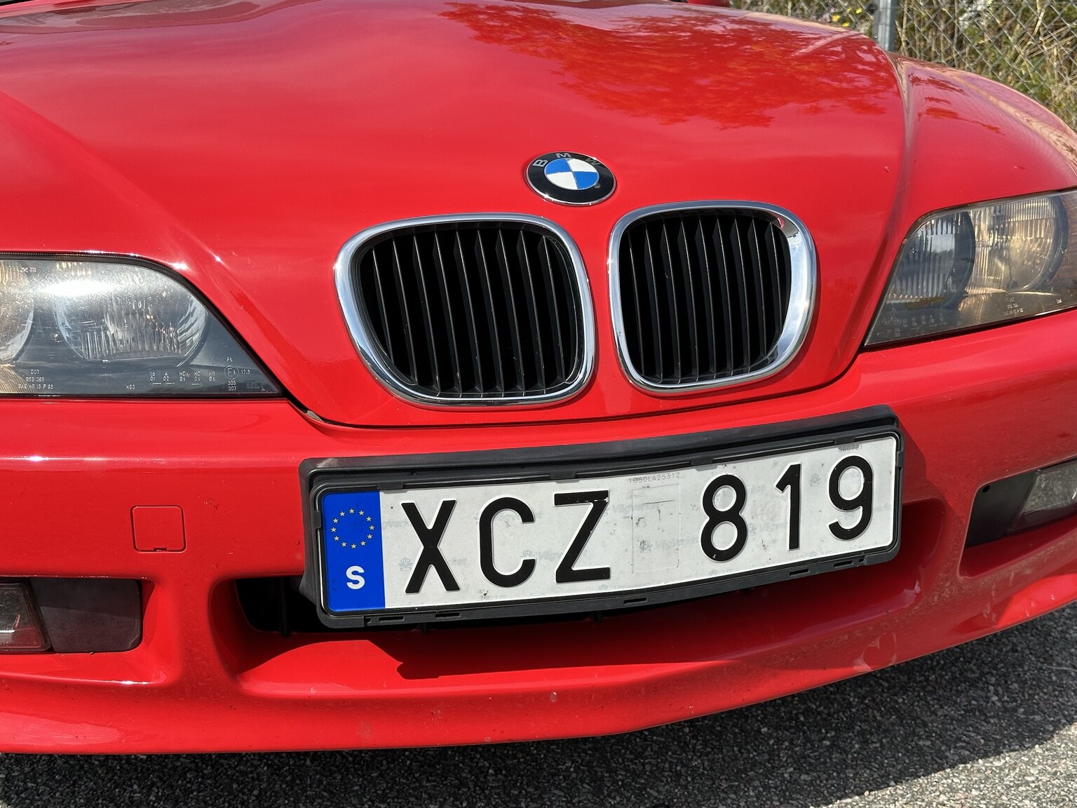 Exterior image of 1997 BMW Z3 Roadster