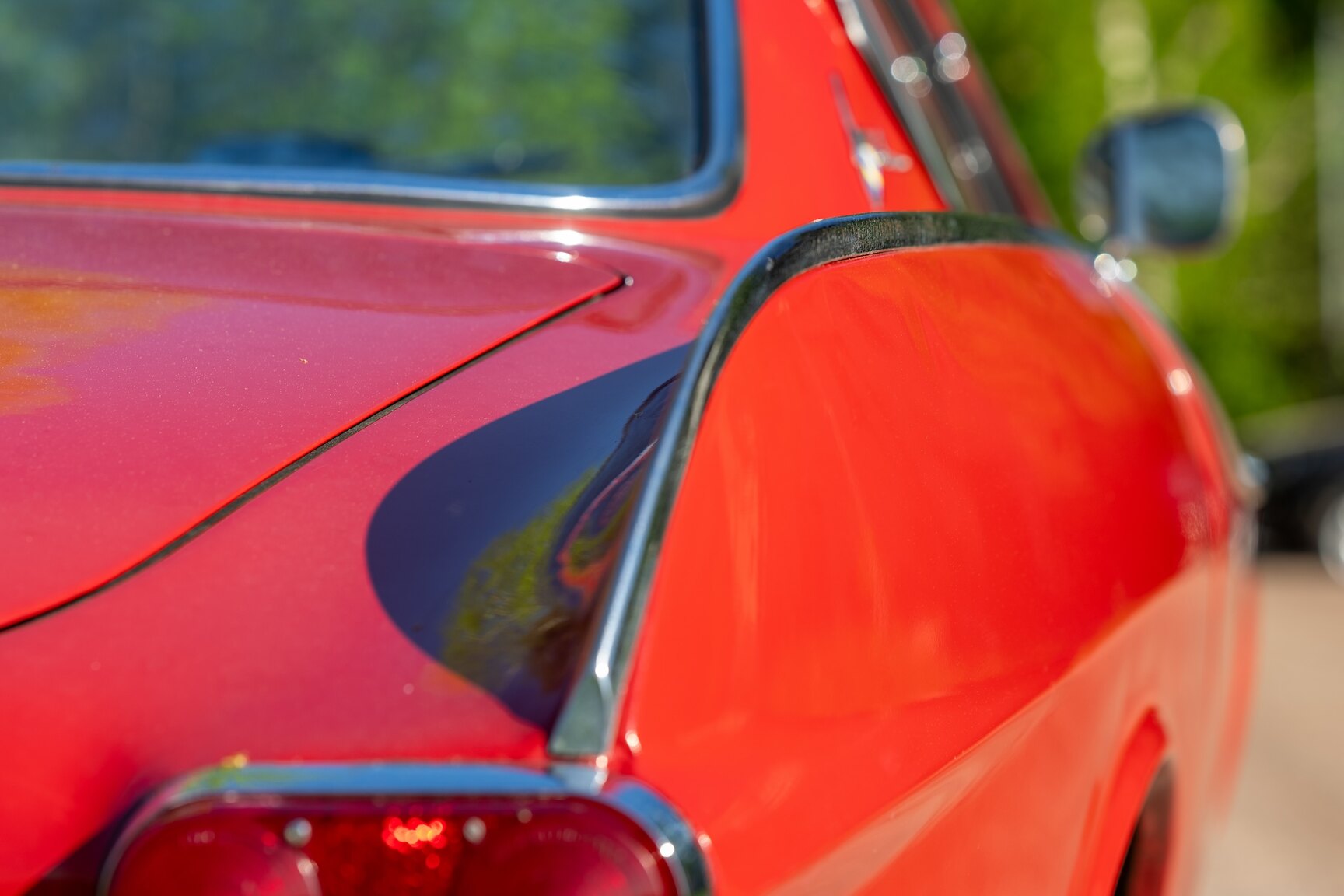 Exterior image of 1961 Volvo P1800