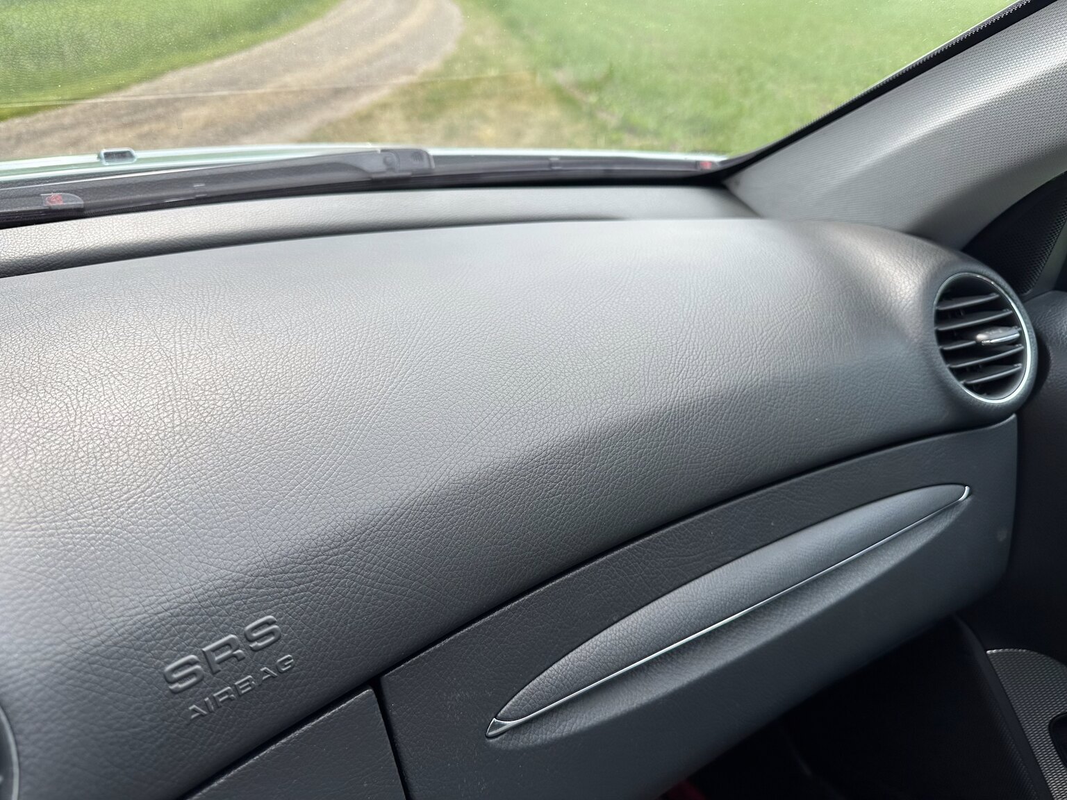 Innenraumfoto von 2003 Mercedes CLK 500