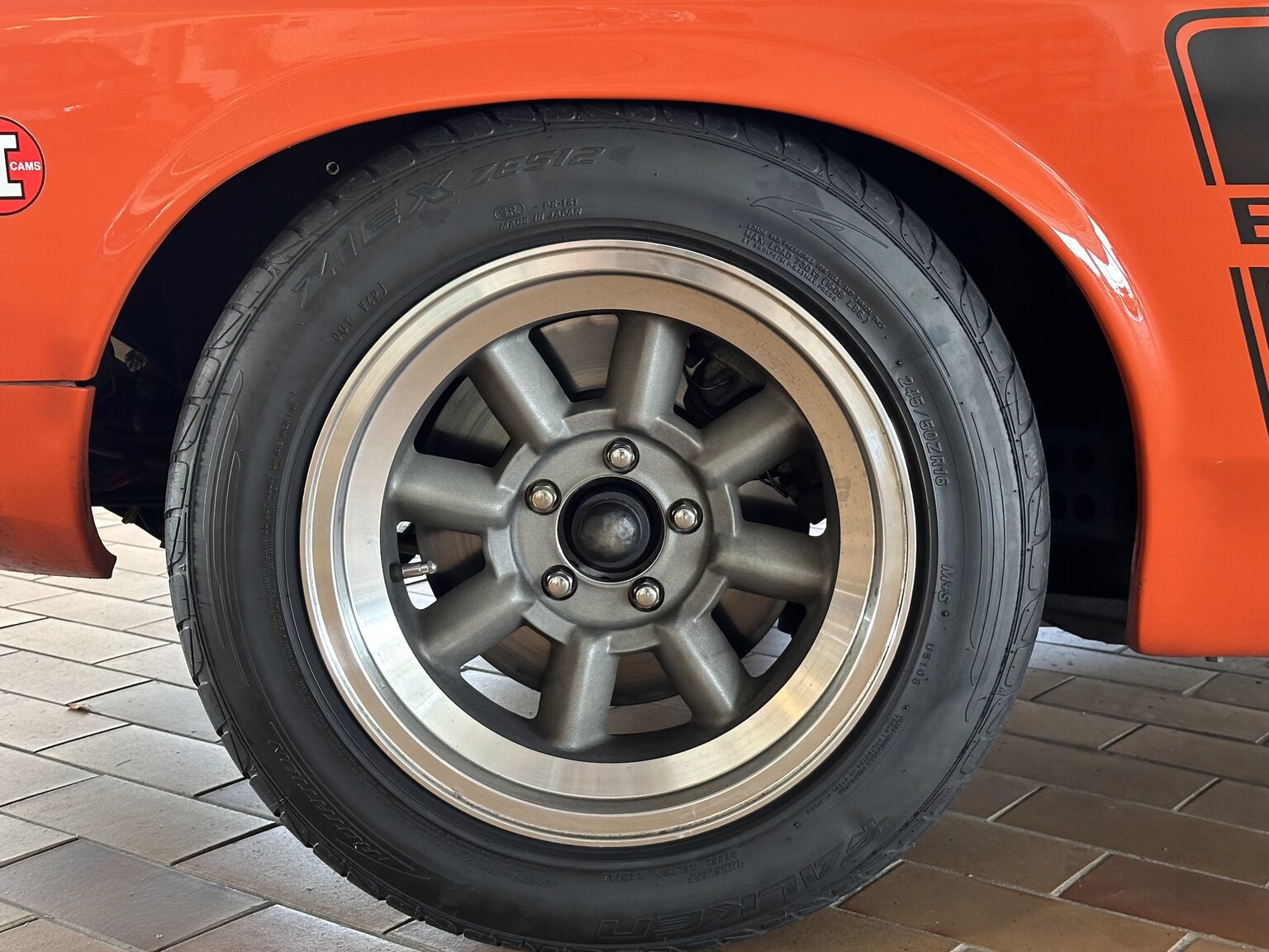 Exteriörbild på 1969 Ford Mustang Fastback Boss Race Car