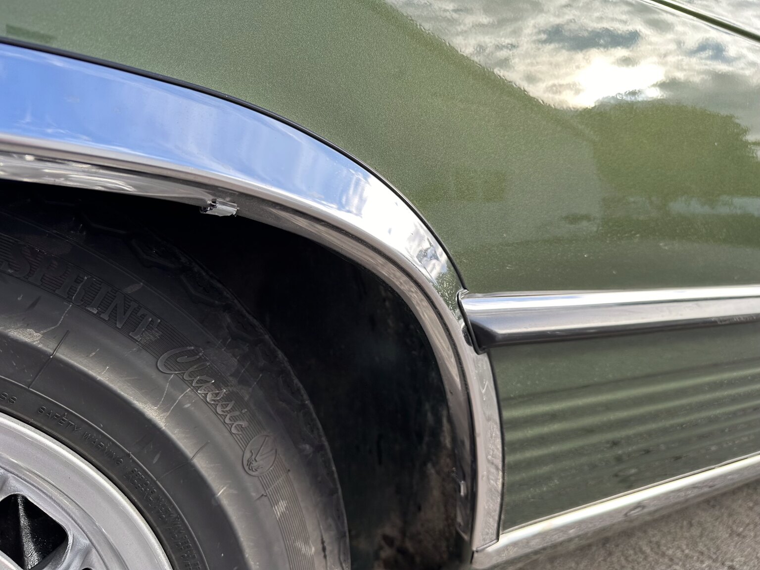 Exterior image of 1974 Mercedes Benz 450 SLC