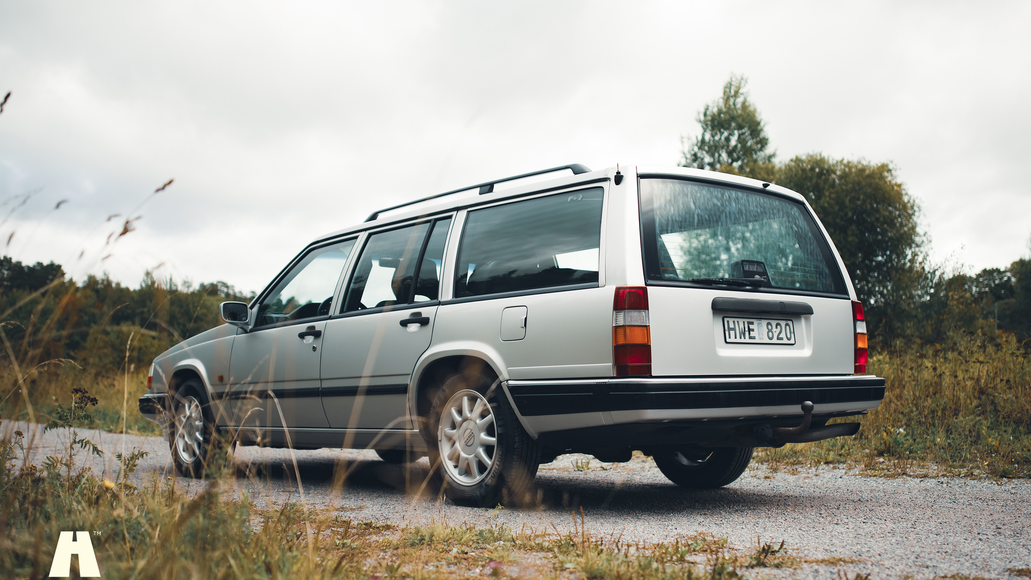 Exteriörbild på 1997 Volvo 945 