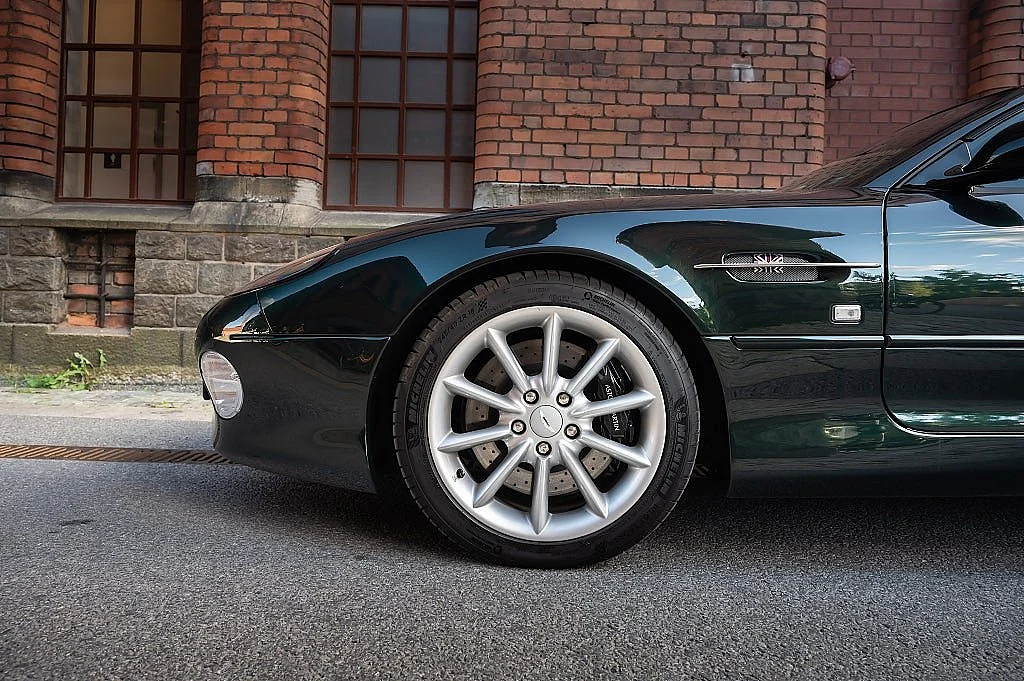 Bild von 2003 Aston Martin DB7 (14)