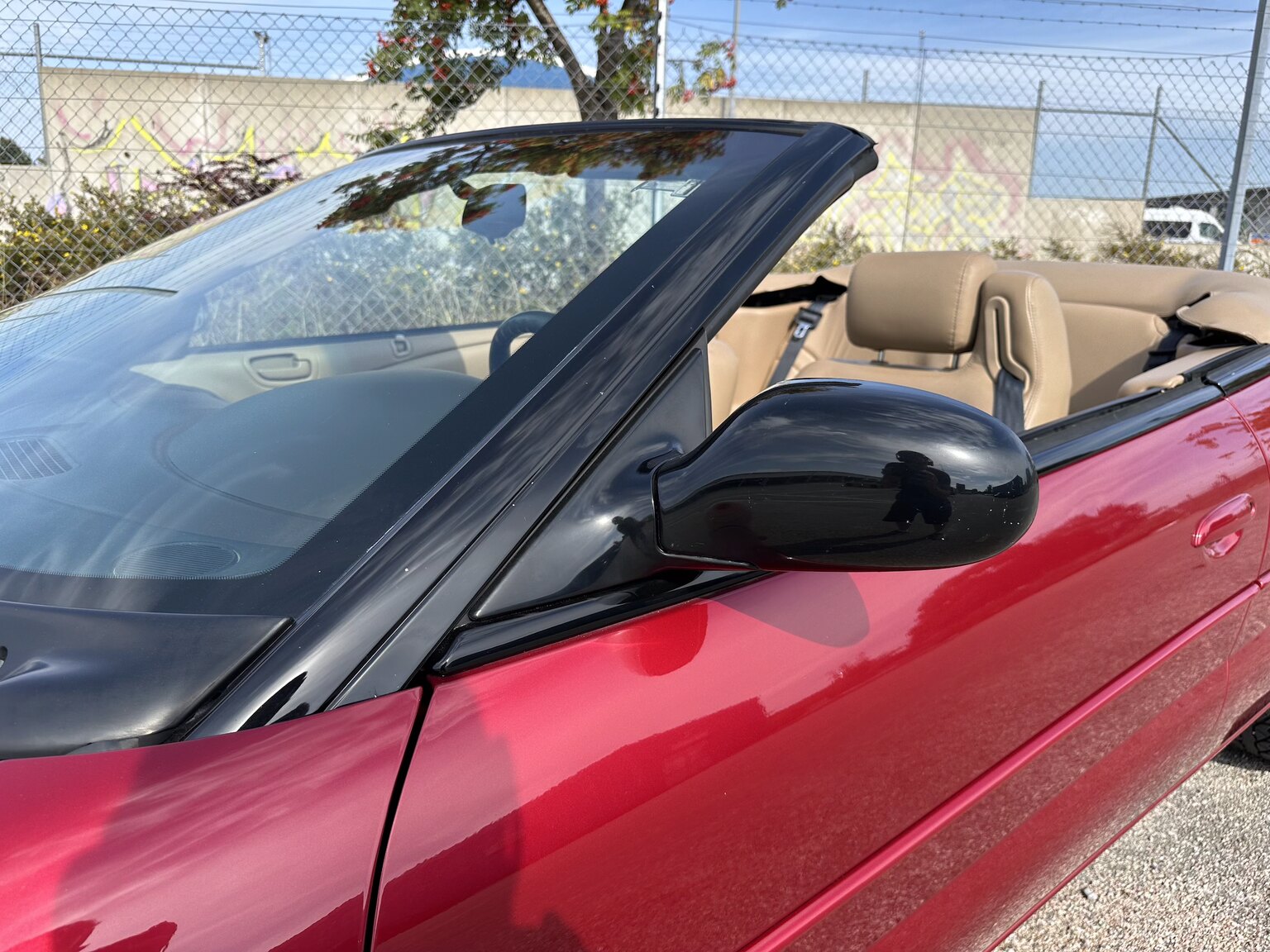 Exteriörbild på 1996 Chrysler Stratus Cabriolet