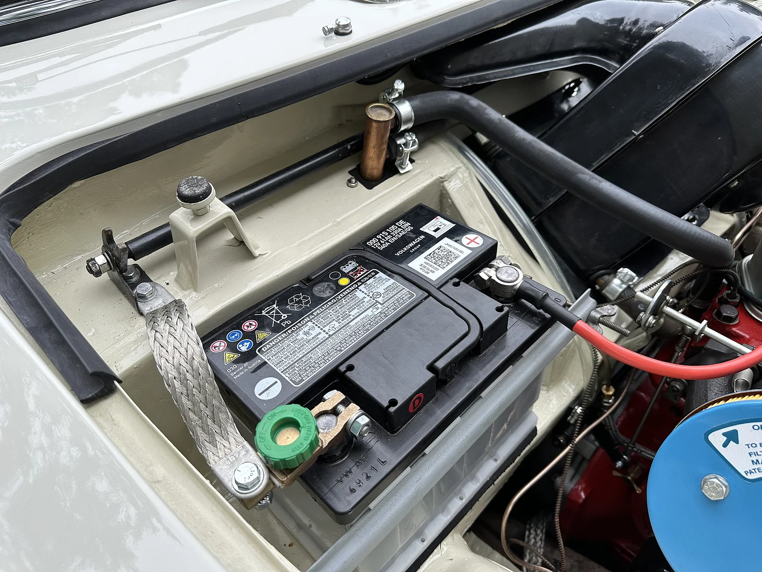 Image of 1964 Volvo P1800S (12) mechanics