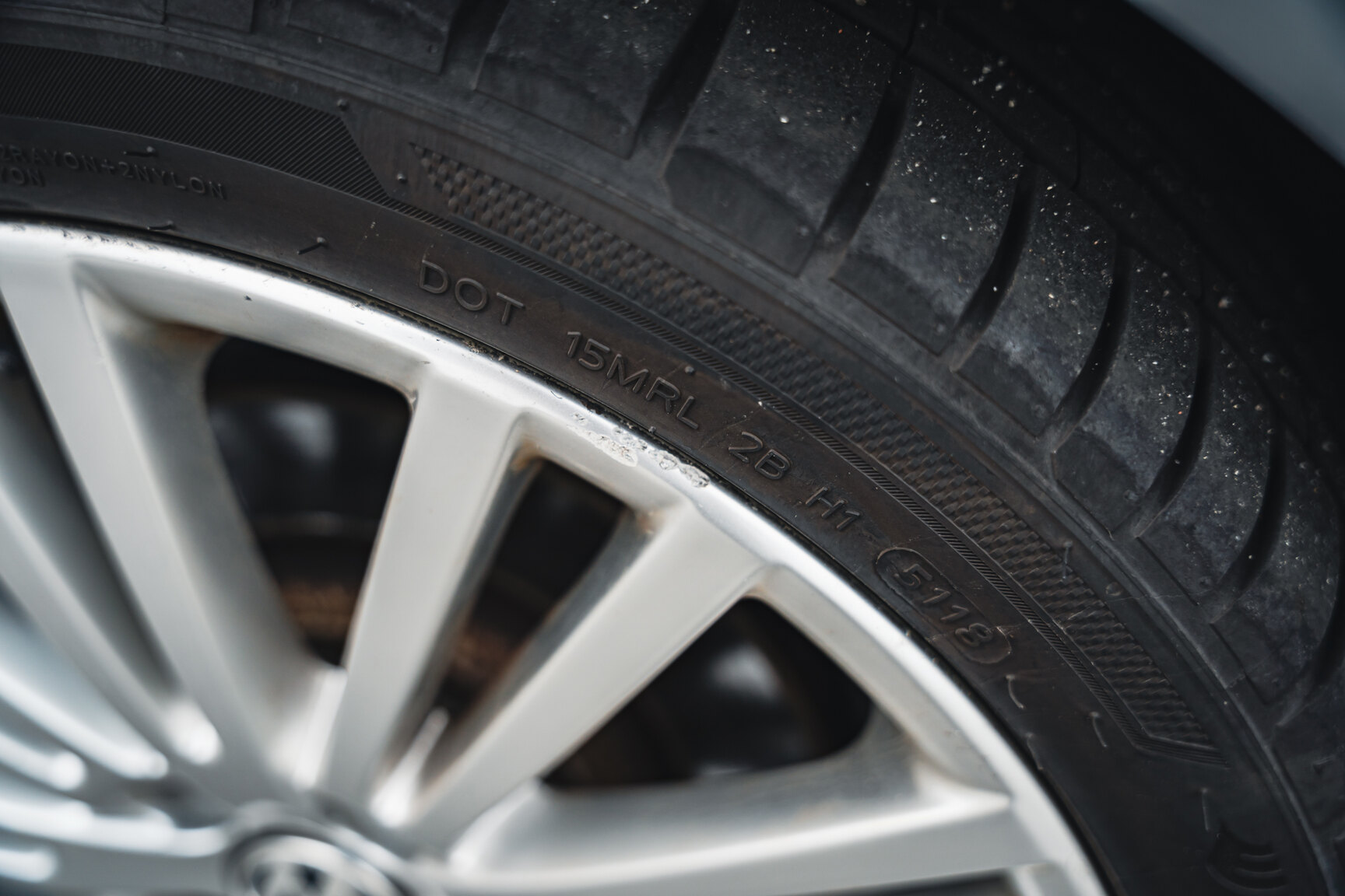 Aussenfoto 2007 Volkswagen Golf R32 (64)