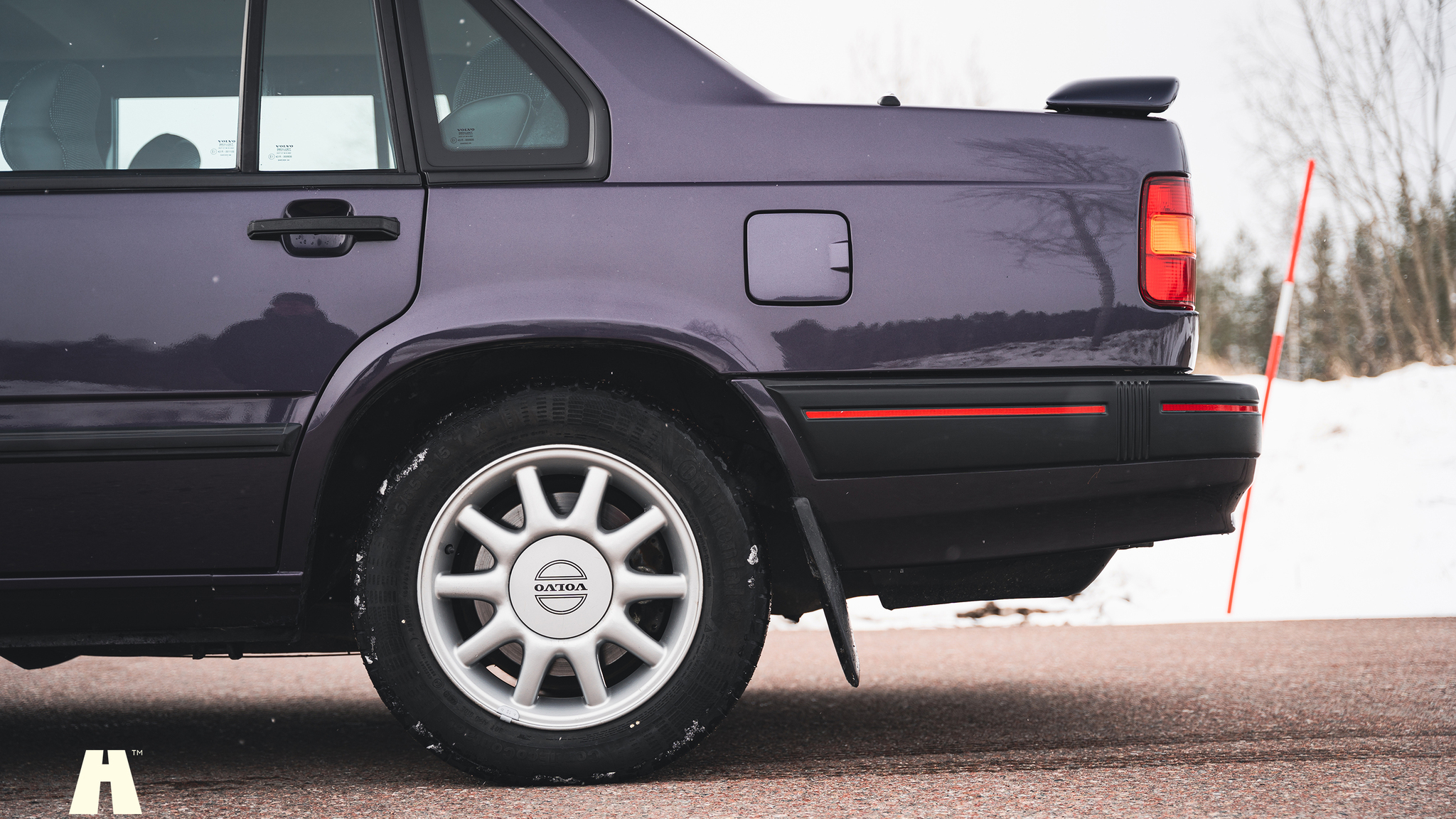 Exterior image of 1995 Volvo 940 SE