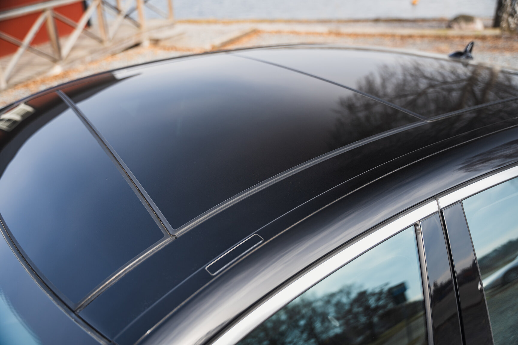 Exteriörbild på 2011 Mercedes-Benz S600