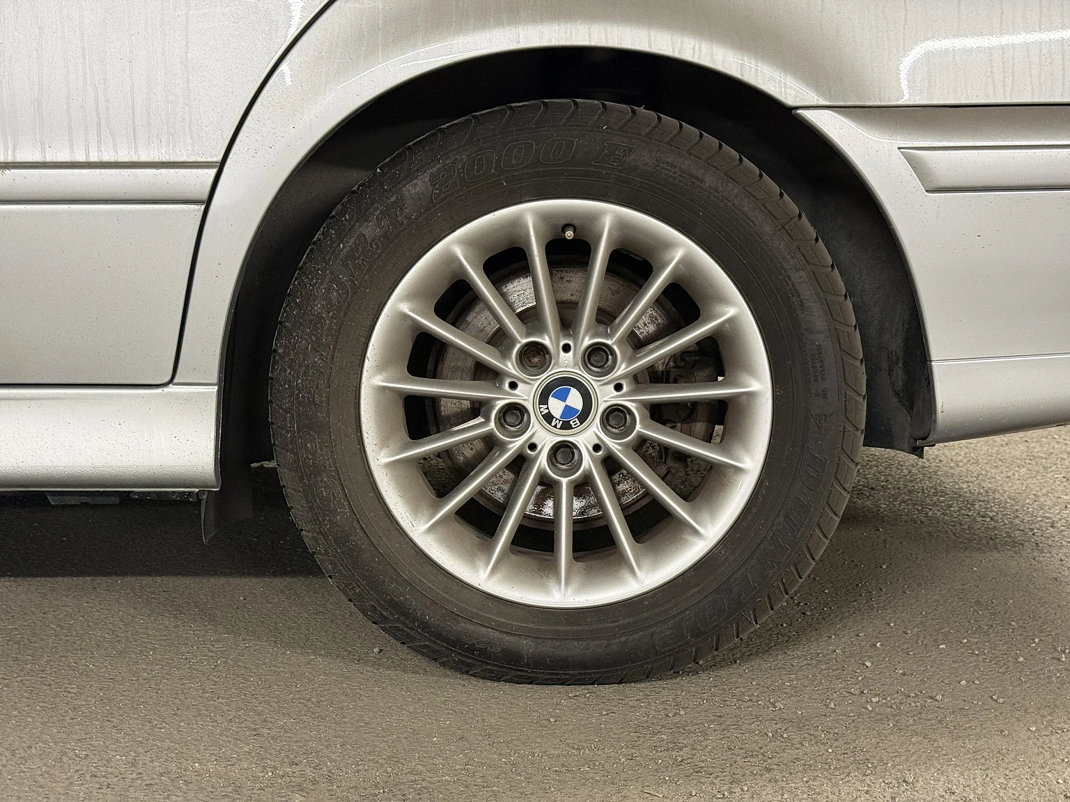 Aussenfoto 2002 BMW 520i (15)