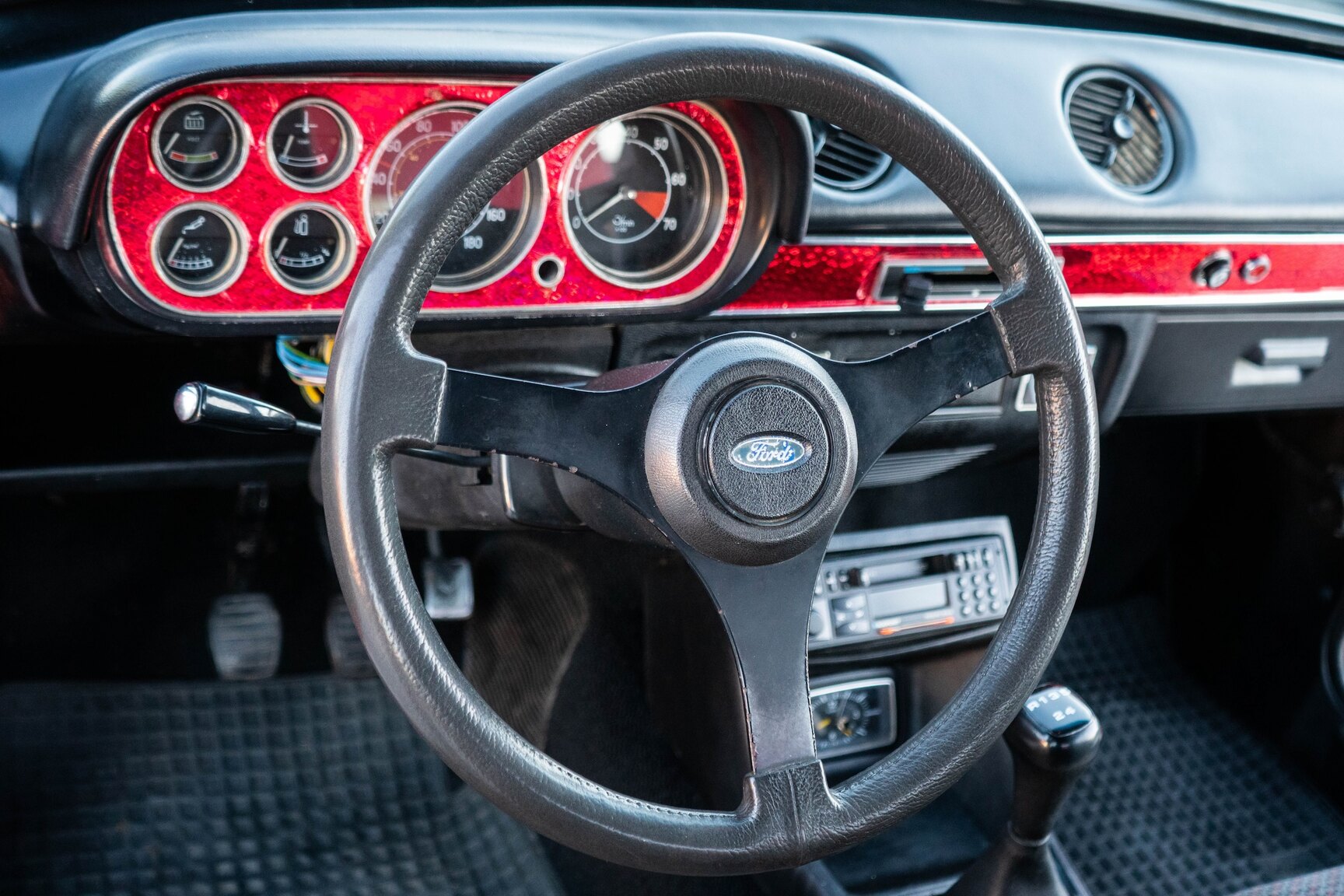 Interiörbild 1972 Ford Escort 1300 L