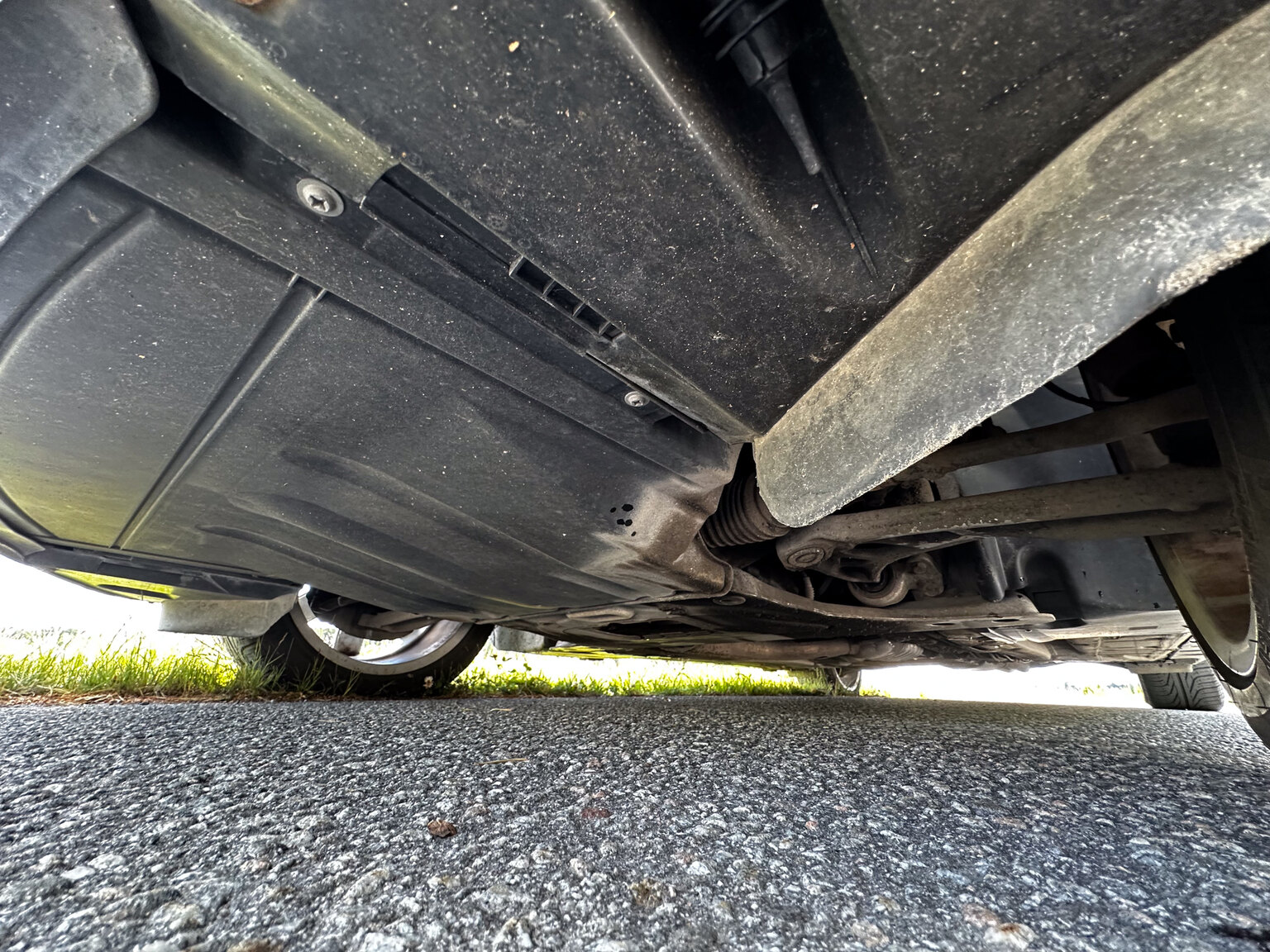 Image of 2003 BMW 320i Touring mechanics