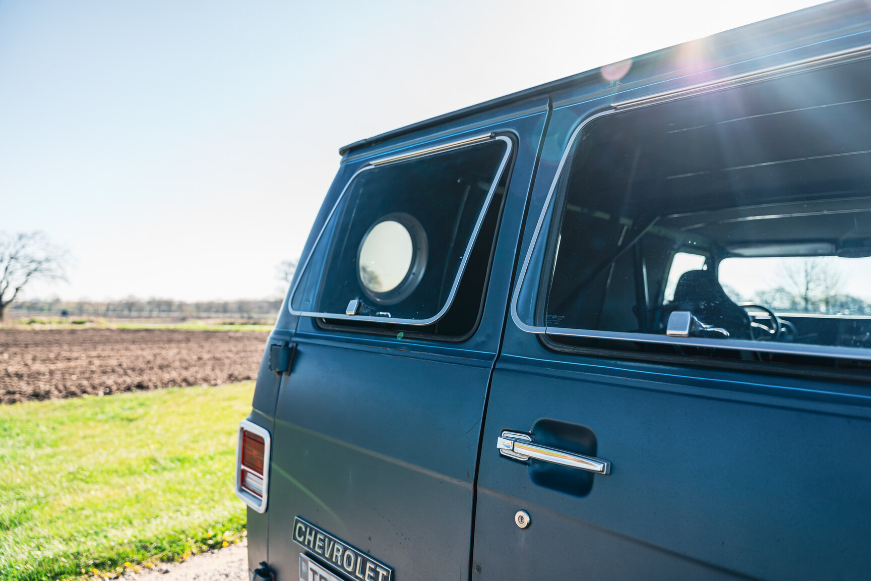 Exteriörbild på 1978 Chevrolet G10 Sport Van