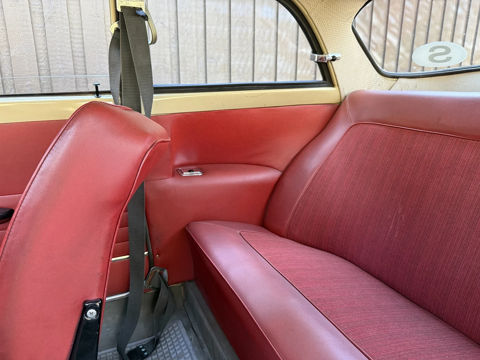 Interior image of 1964 Volvo Amazon (14)