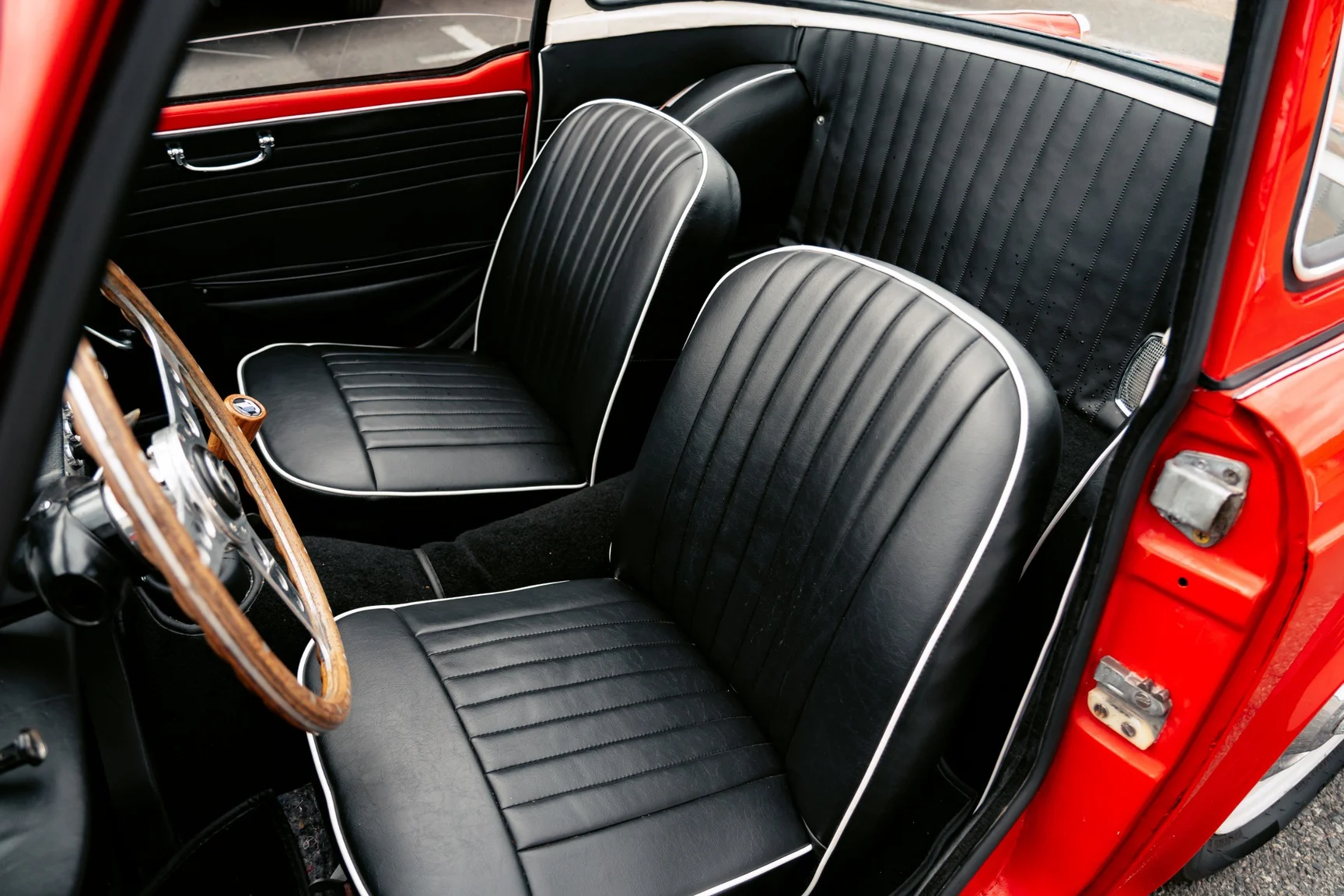 Interior image of 1963 Triumph TR4 (7)