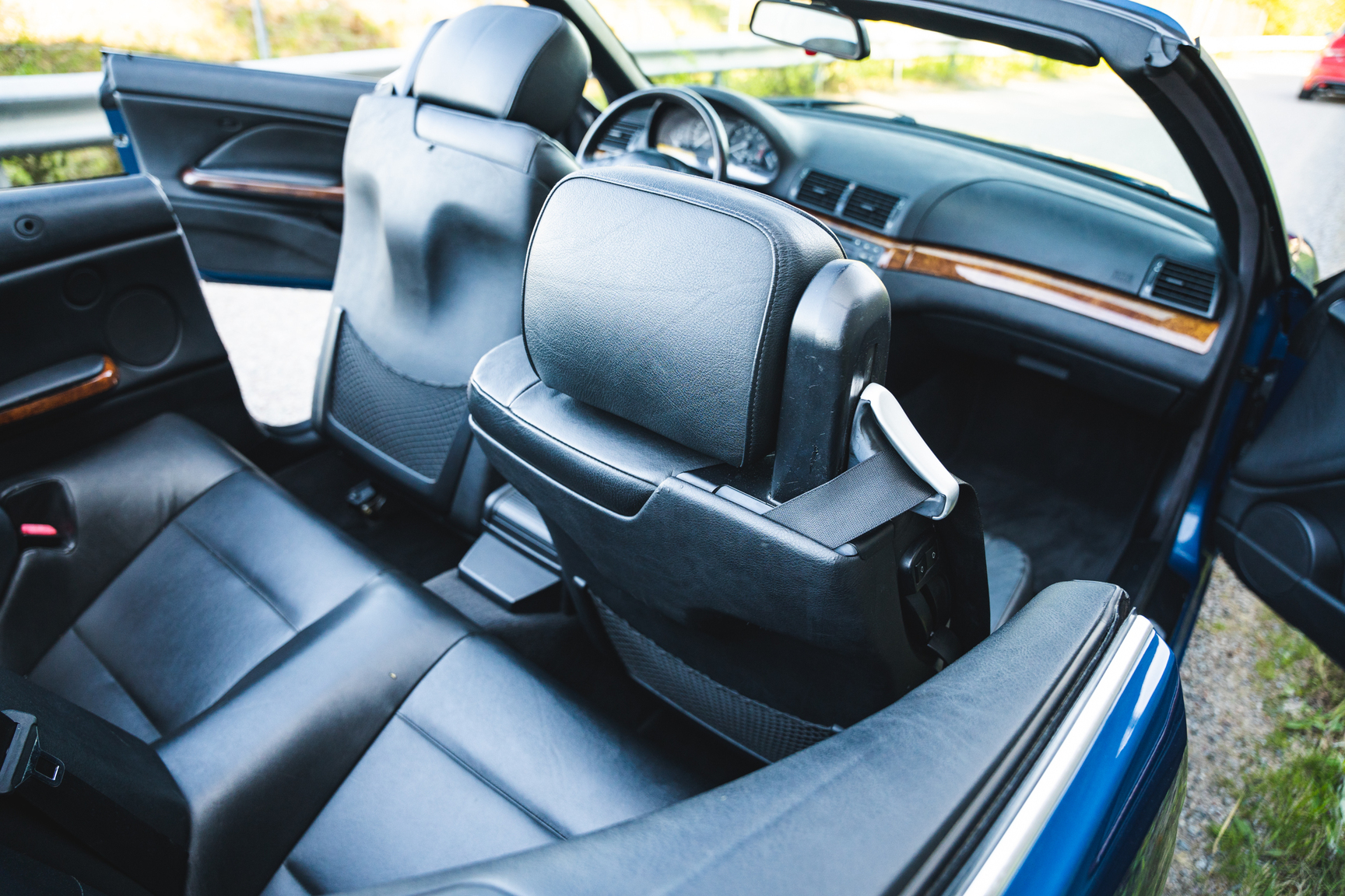 Interior image of 2001 BMW E46 325 Cabriolet (45)