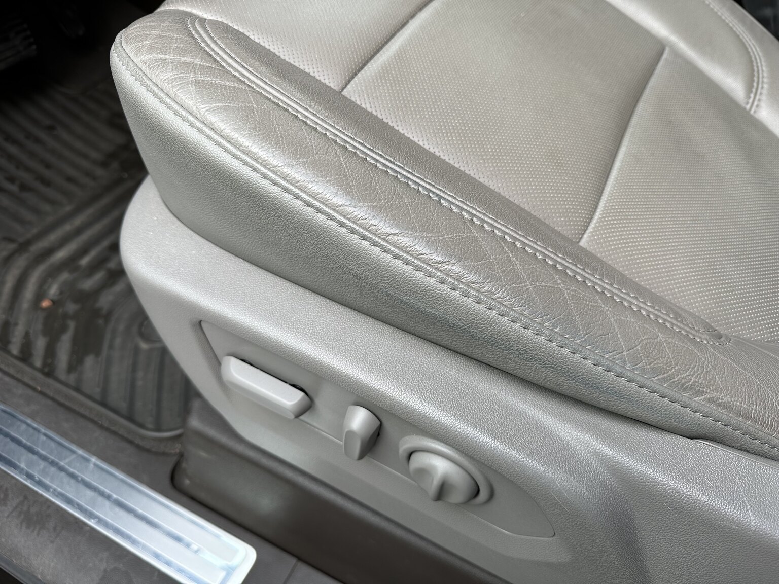 Interiörbild 2019 Chevrolet Silverado LTZ