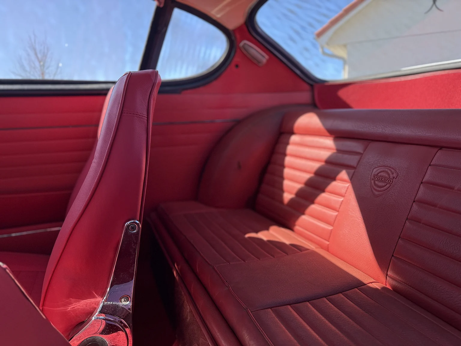 Innenraumfoto von 1966 Volvo P 1800S (11)