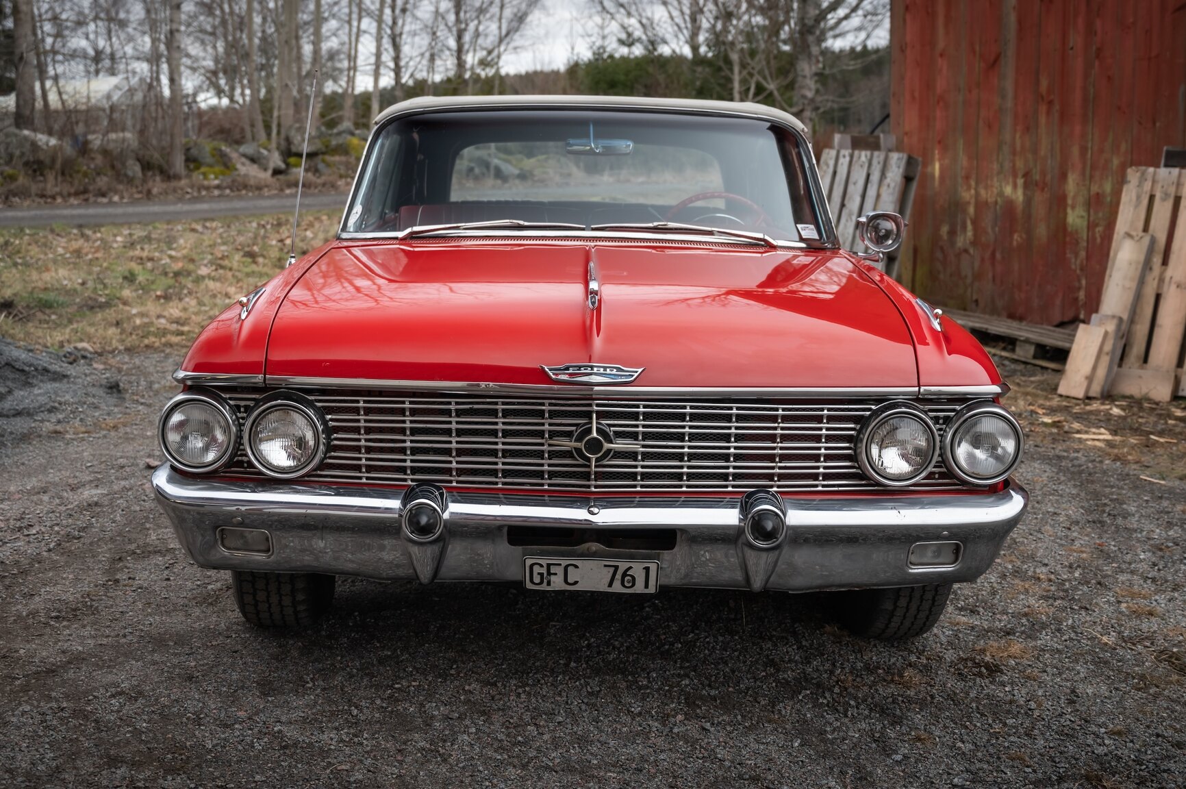 Exterior image of 1962 Ford Galaxie 500 Sunliner