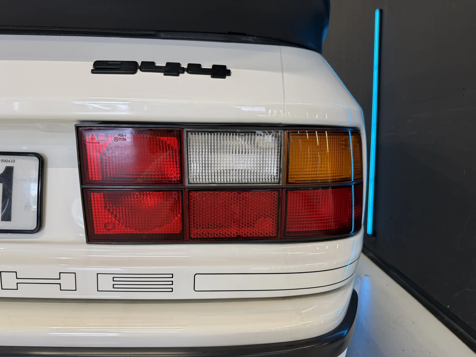 Aussenfoto 1989 Porsche 944 2.7 (41)