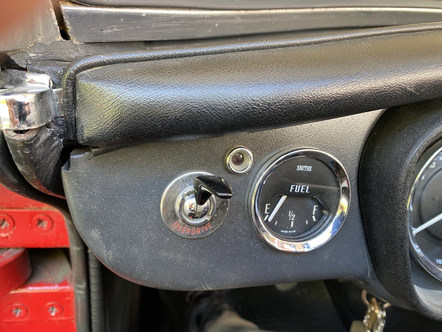 Interior image of 1967 MG MGB 1800