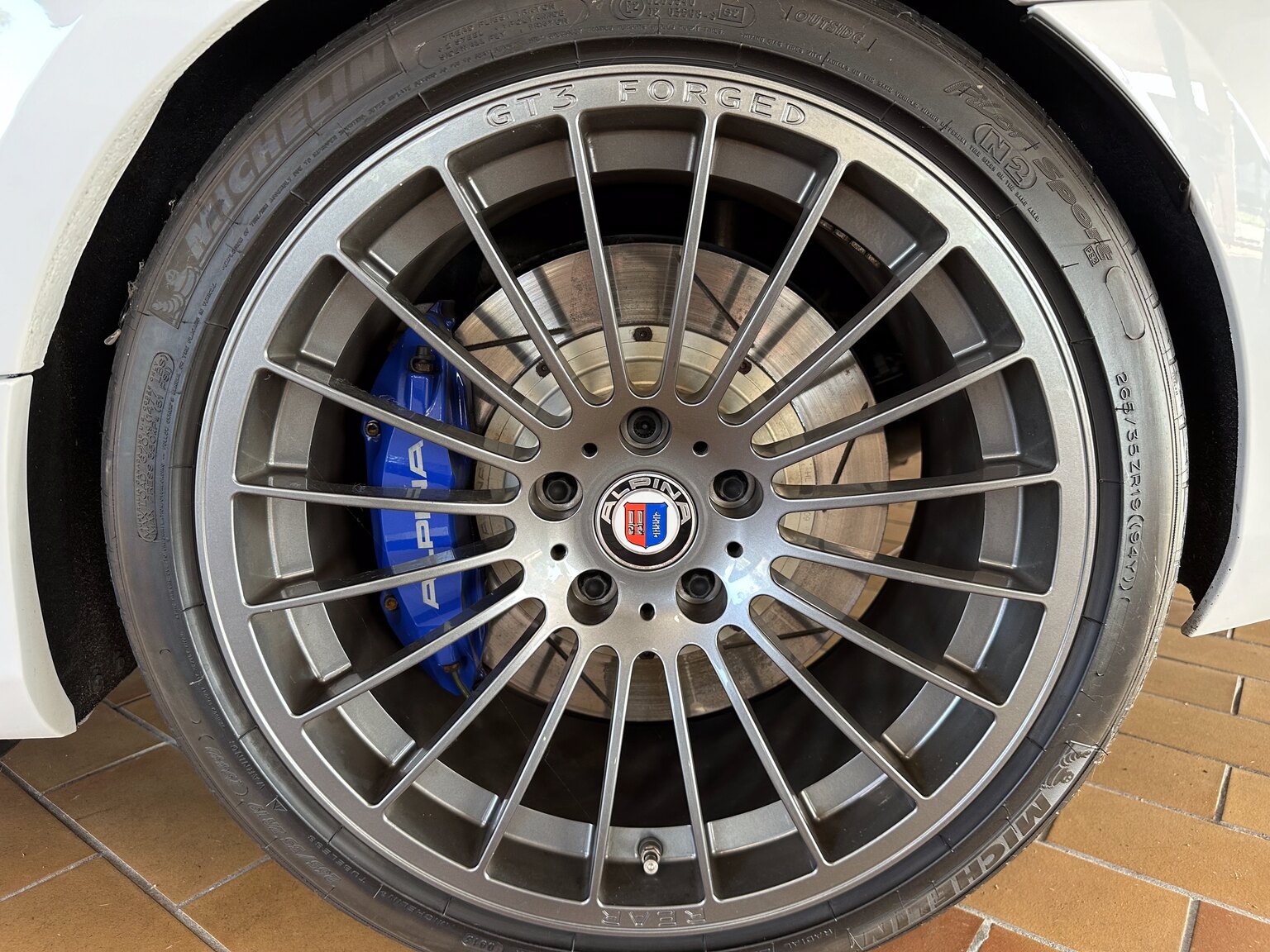 Exterior image of 2012 ALPINA B3 GT3 Switch-Tronic