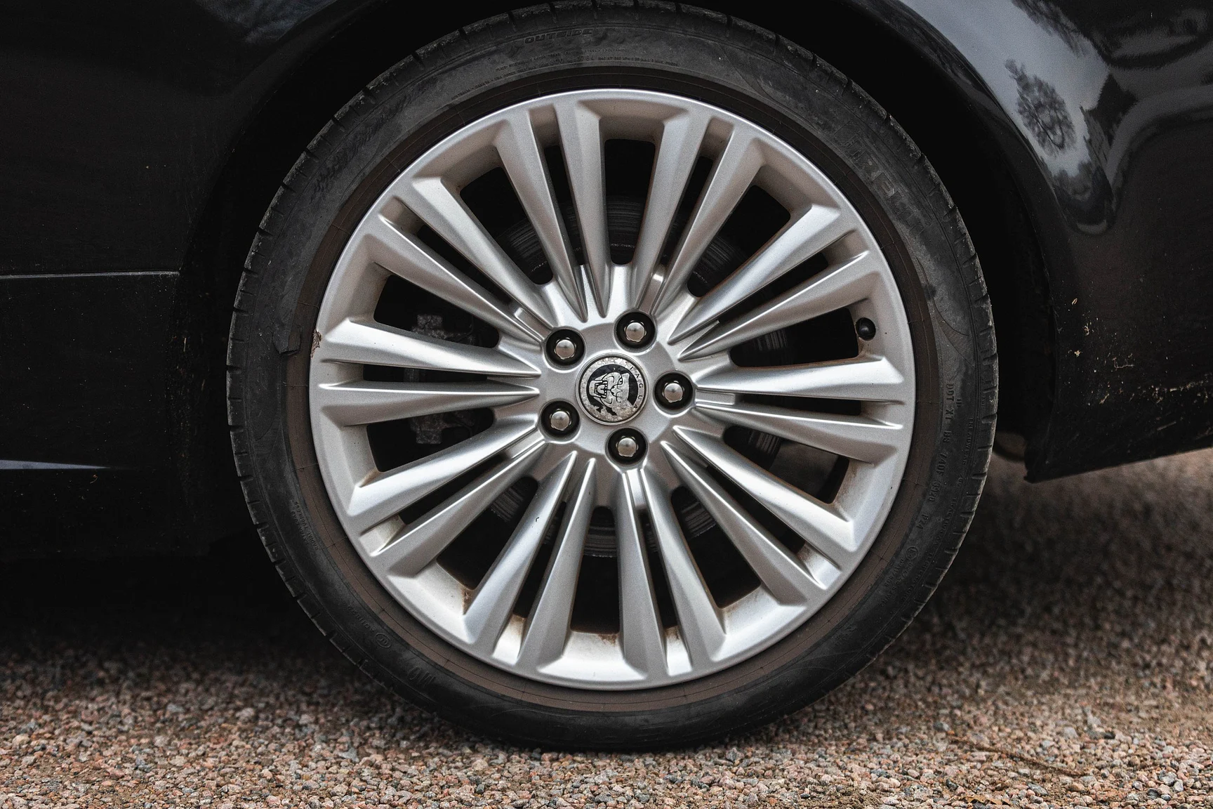 Exteriörbild på 2011 Jaguar XK Cabriolet (15)