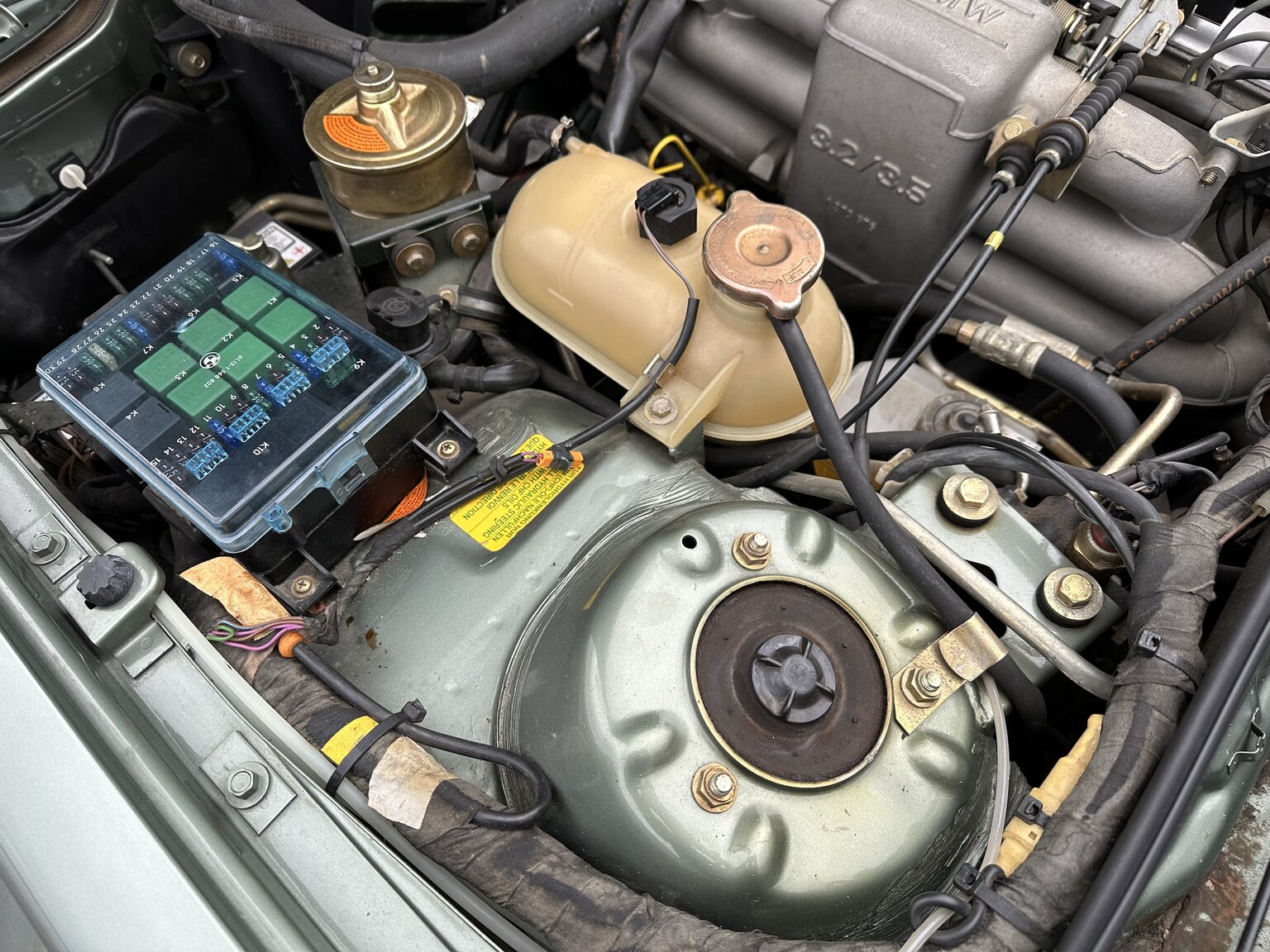 Image of 1986 BMW 635CSi mechanics