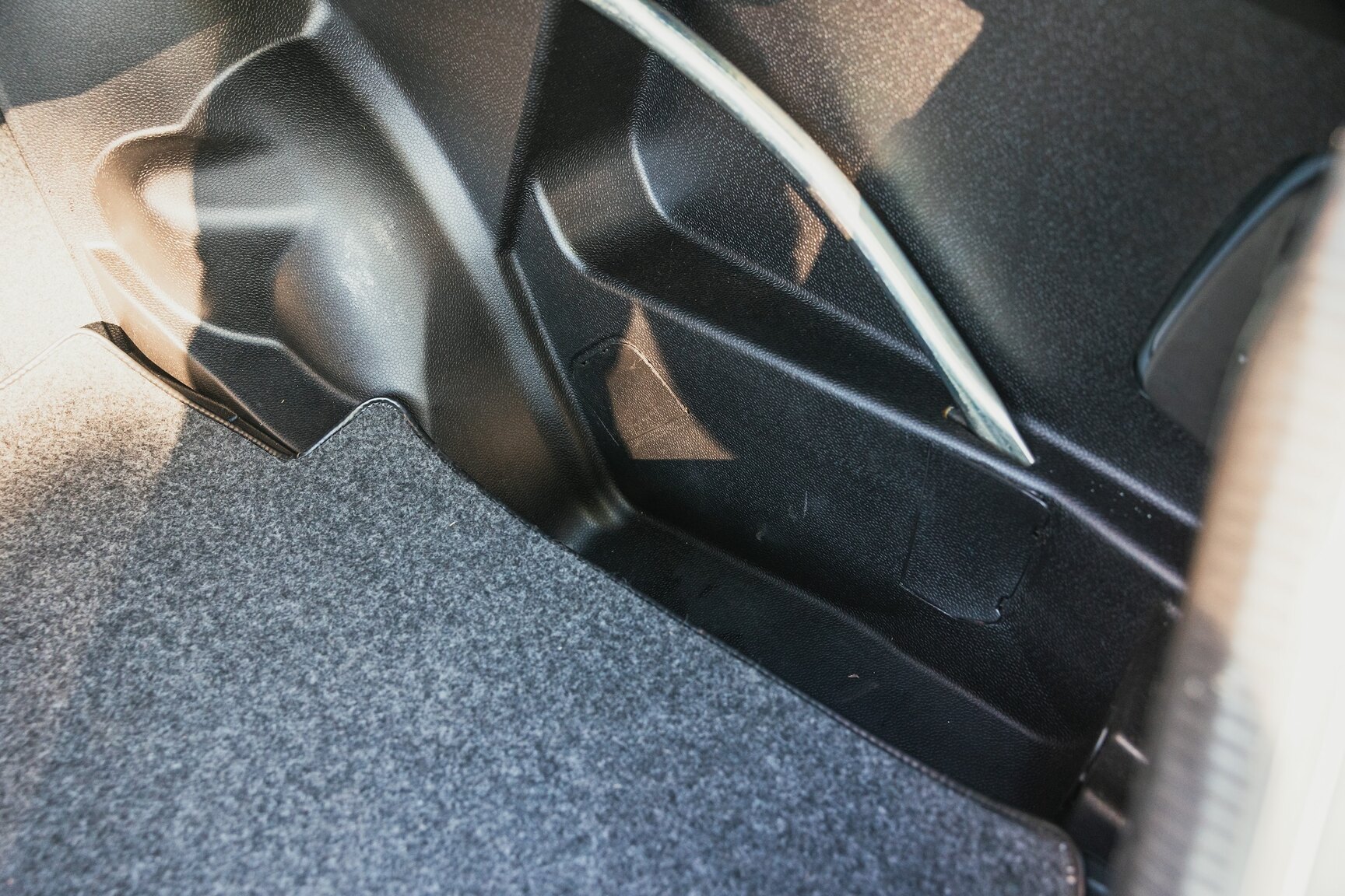 Innenraumfoto von 1987 Mercedes-Benz 230E