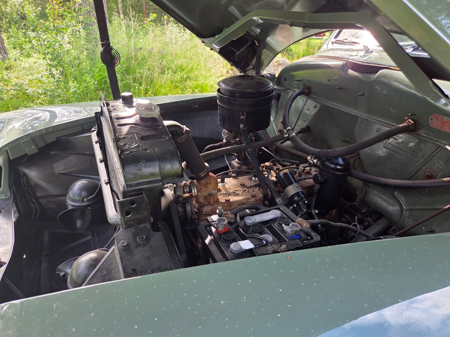 Image of 1948 Chrysler Windsor Club Coupé mechanics