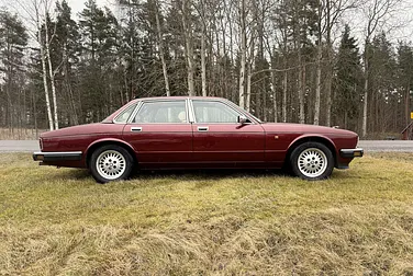 #<Image:0x00007fa5577c3c20>