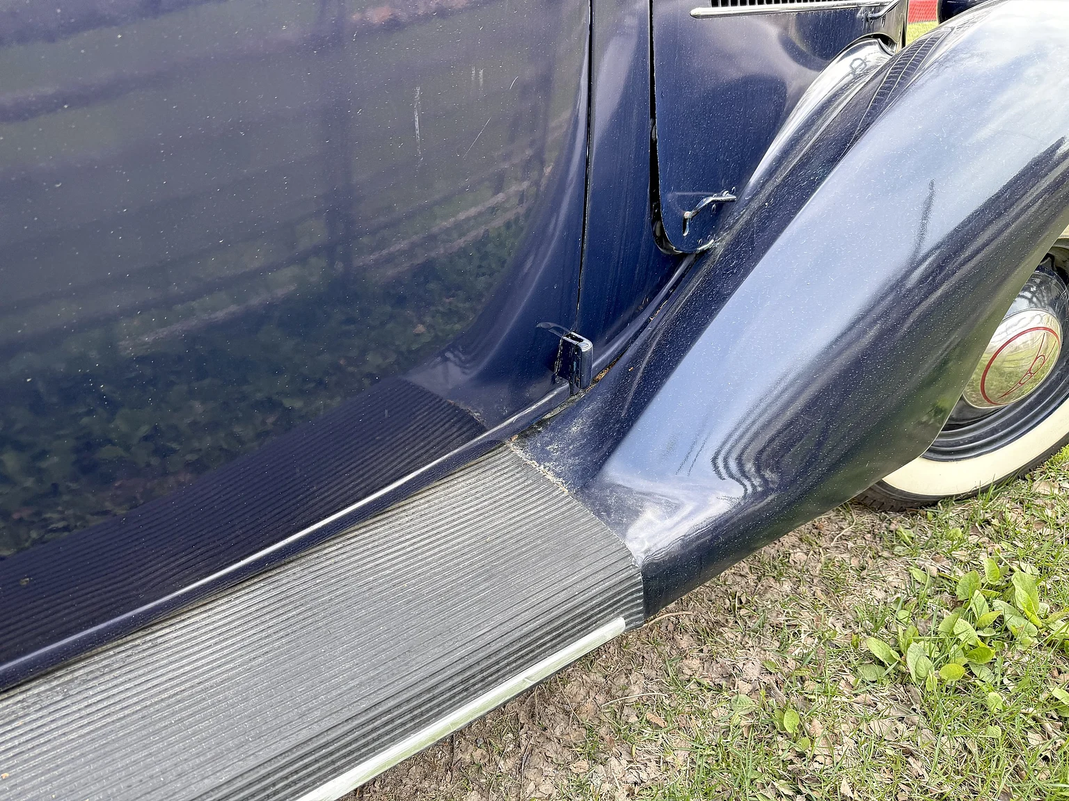 Aussenfoto 1936 Ford 214A Fordor (43)