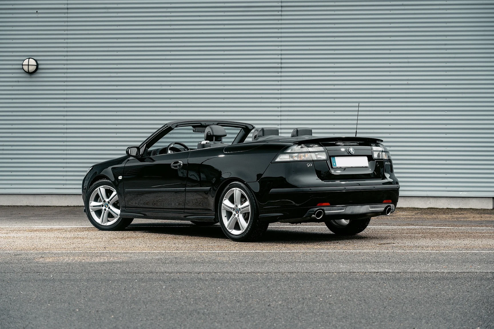 Exterior image of 2004 SAAB 9-3 Aero 2.0T Cabriolet (7)
