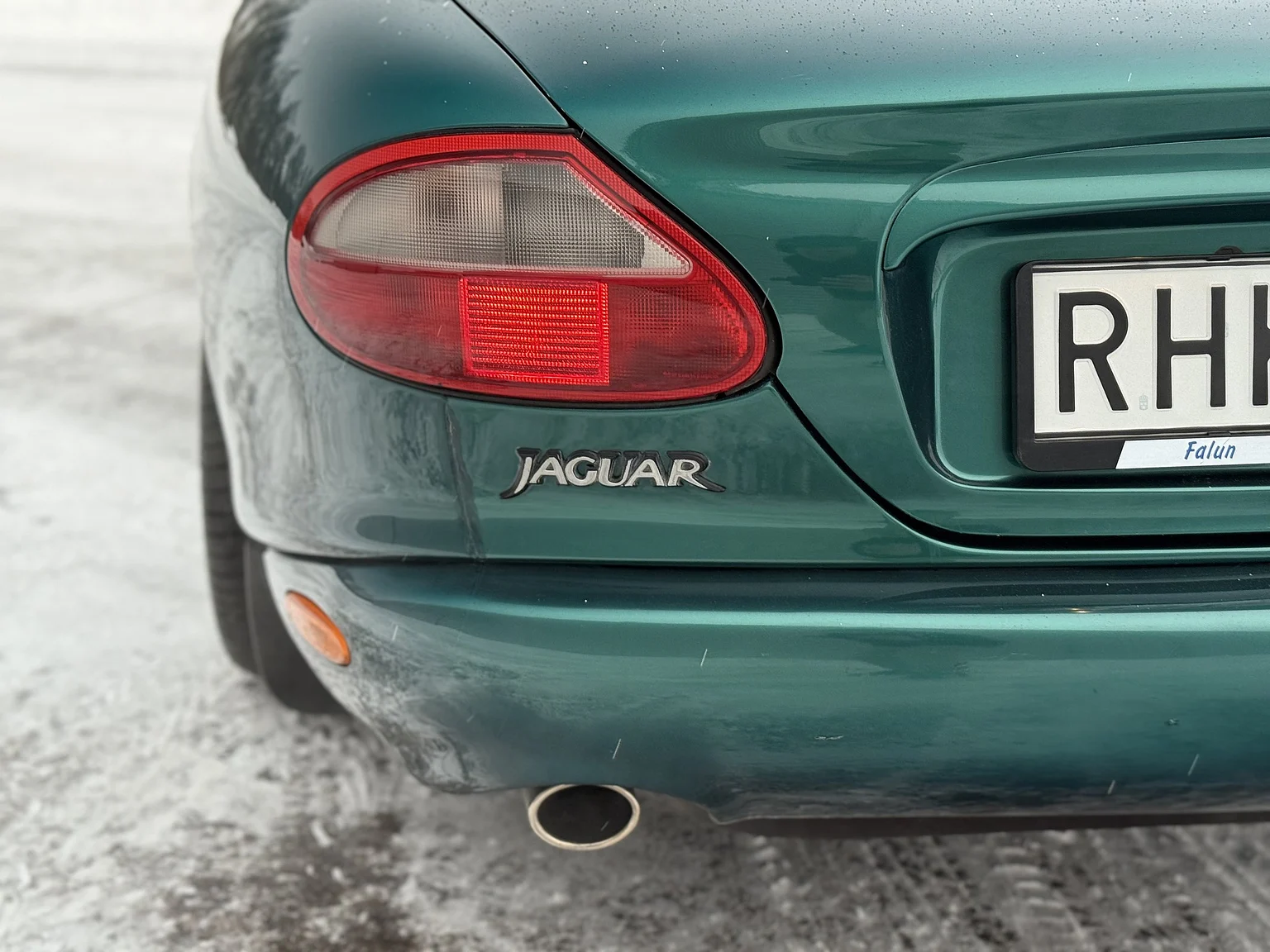 Exterior image of 1997 Jaguar XK8 (35)
