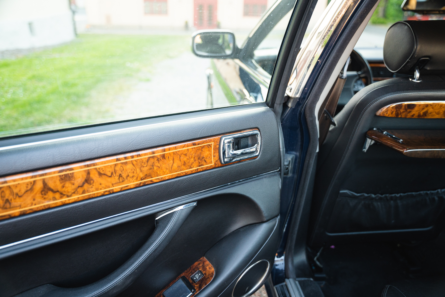 Interior image of 1995 Jaguar XJ Double SIX