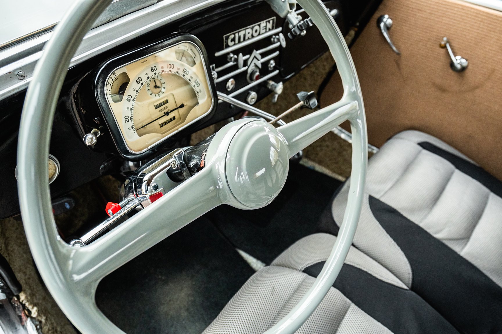 Interiörbild 1951 Citroën Berline 11 Sport