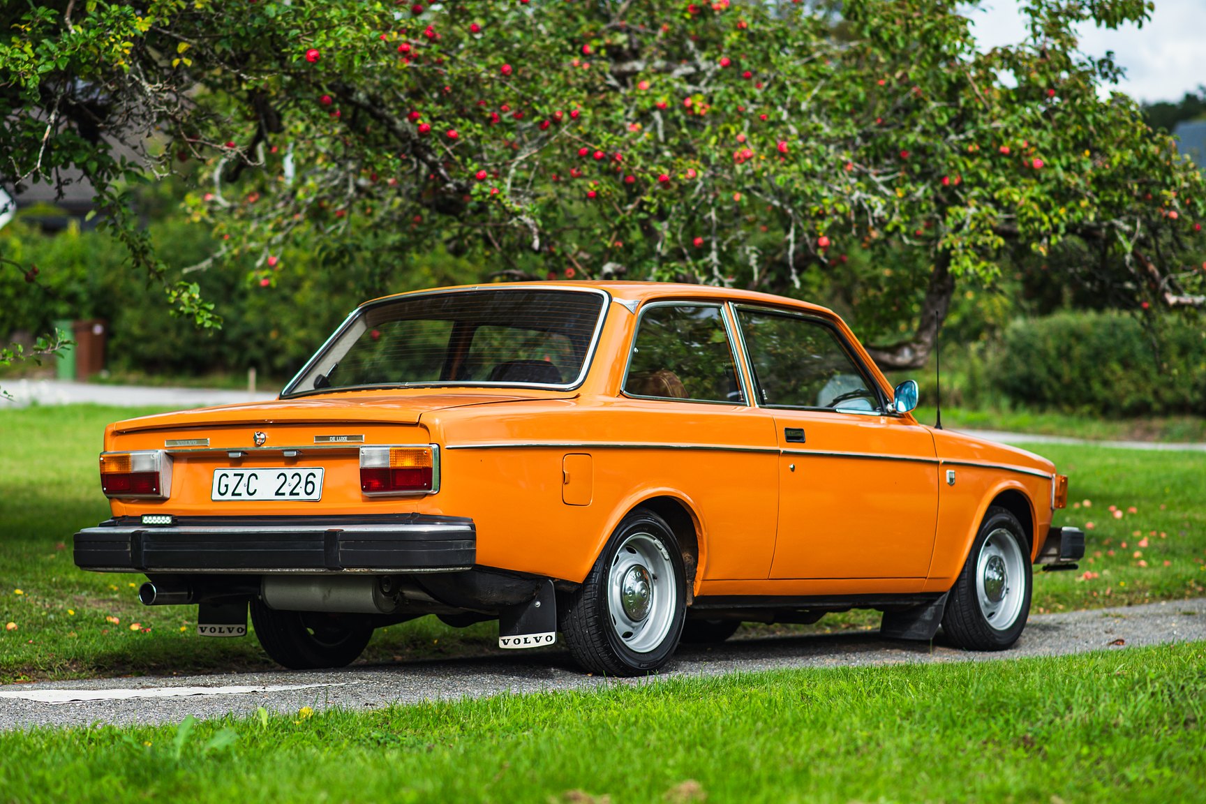 Exteriörbild på 1974 Volvo 142 2.0