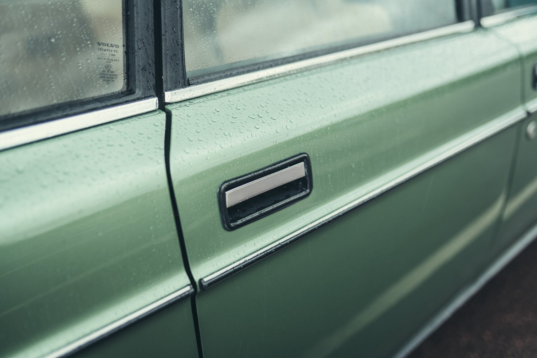 Exterior image of 1981 Volvo 244