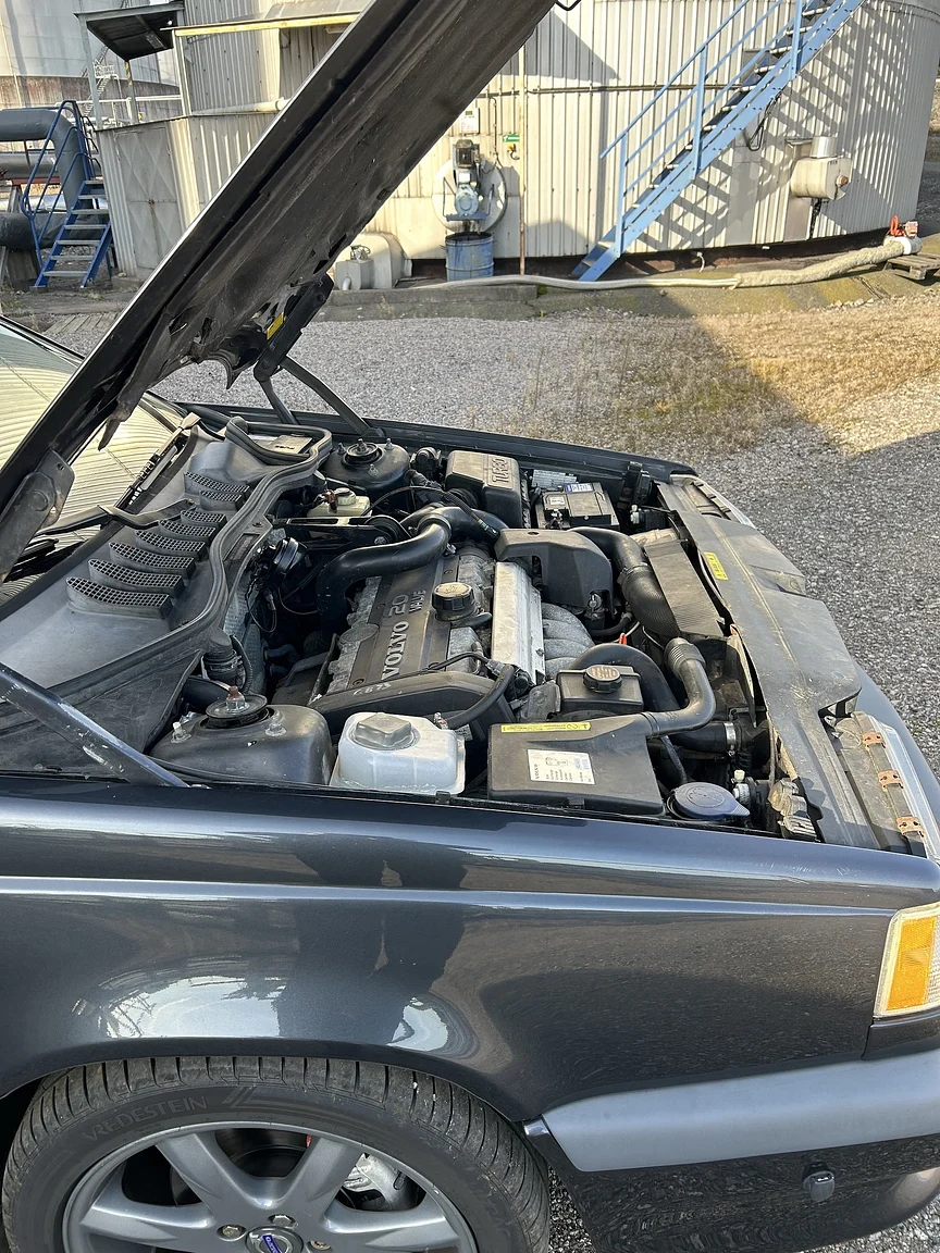Image of 1996 Volvo 850 R Estate (3) mechanics