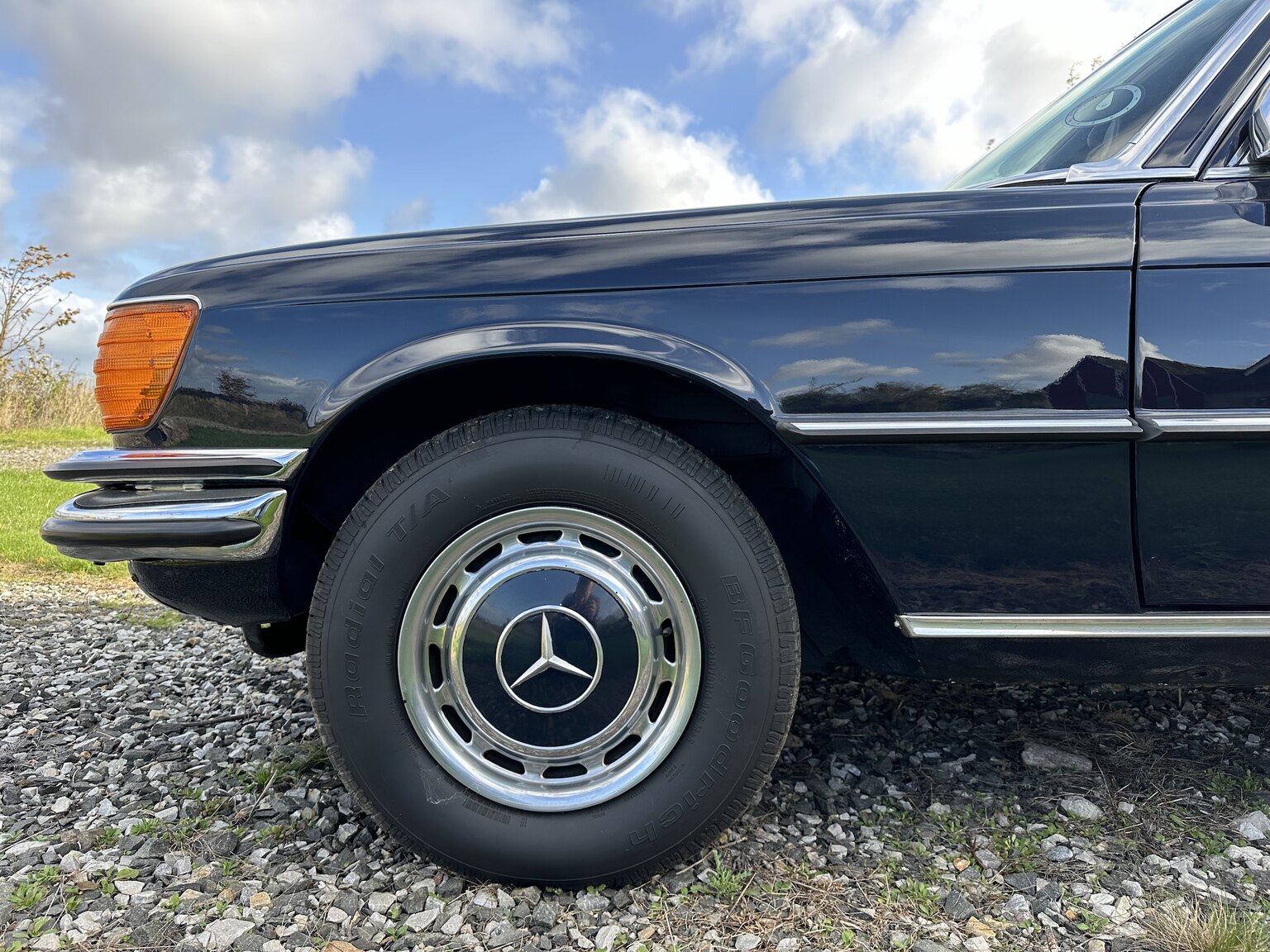 Exterior image of 1975 Mercedes-Benz 450 SEL 6.9 Bepansrad 
