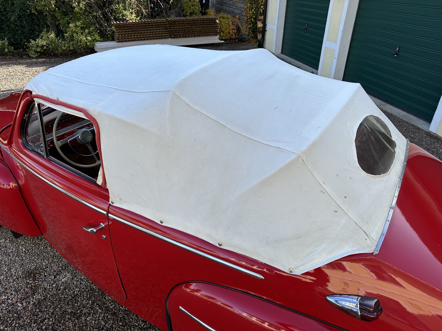 Exteriörbild på 1965 Volvo PV Cabriolet